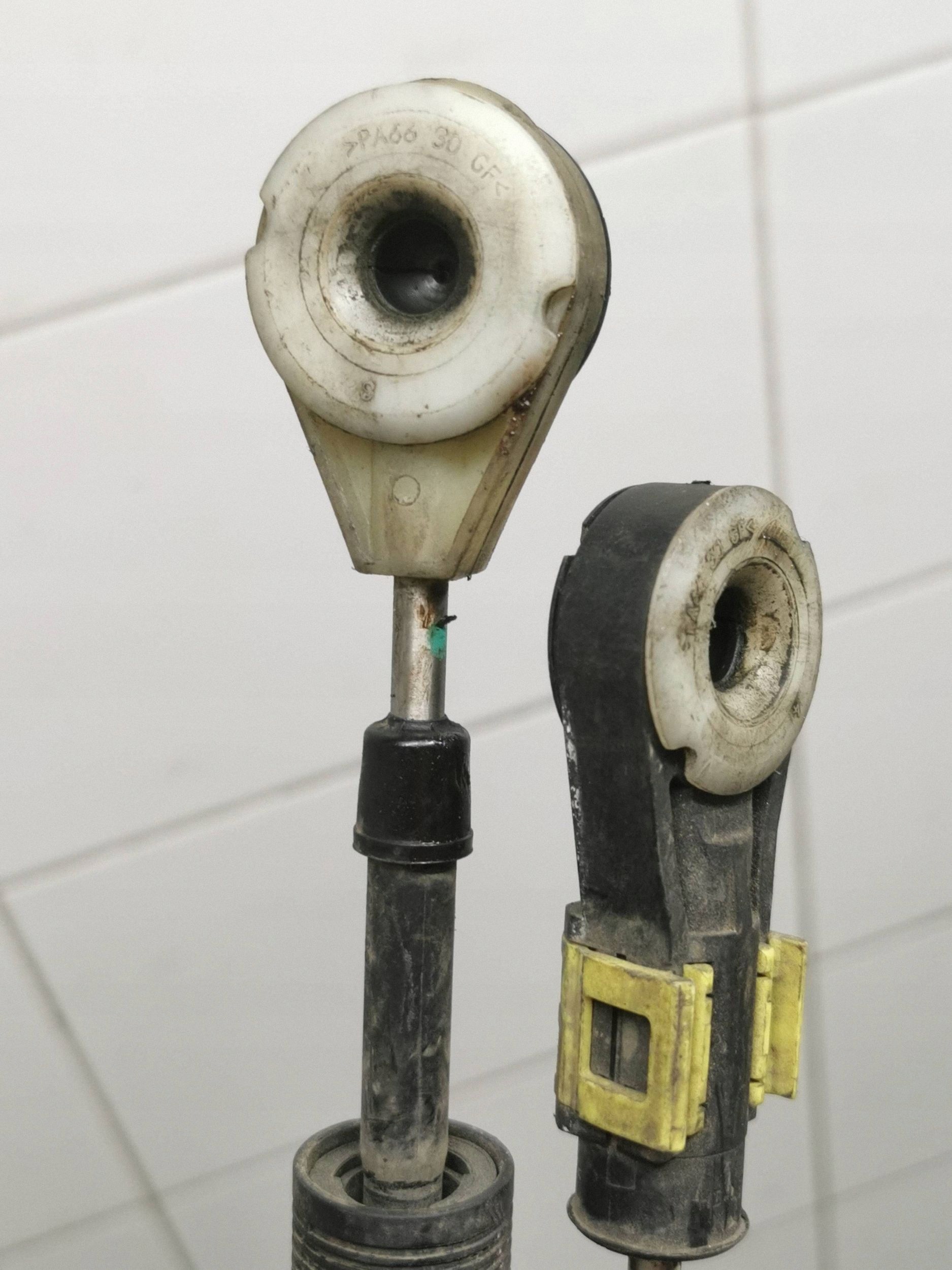 Volvo V40 II Schaltgestänge OEM 31367496 - Gebraucht image 6