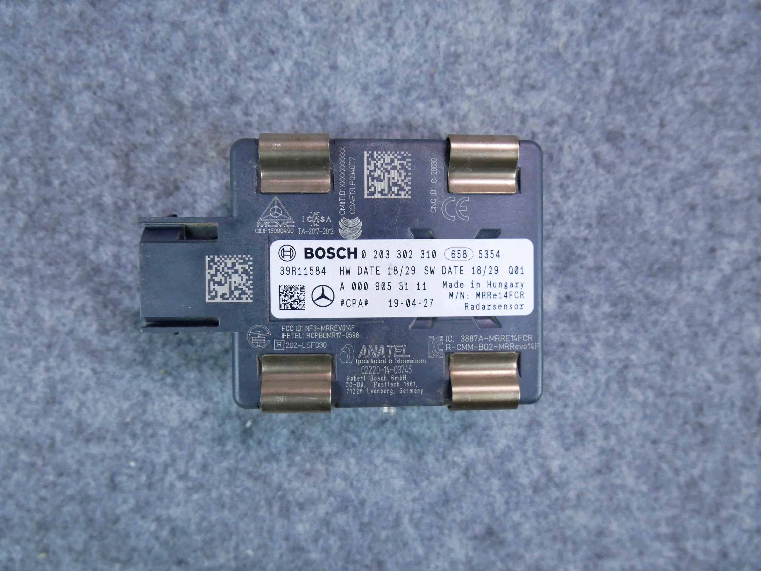 Radar Mercedes OEM A0009053111 - Usado image 3