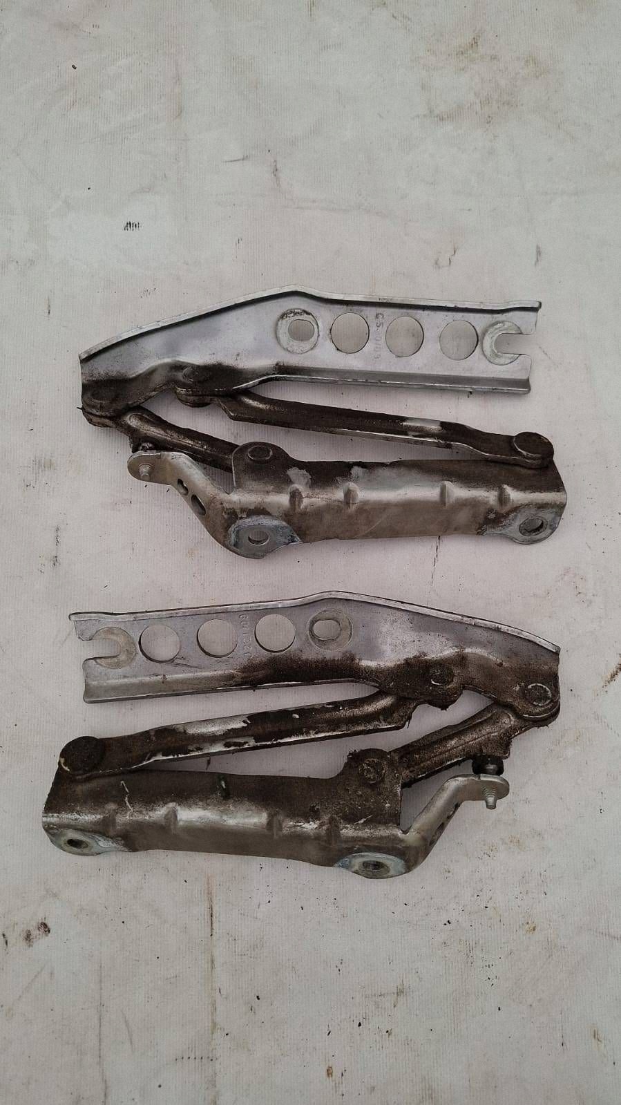 OEM 5J0823301/5J0823302 Skoda Fabia II Konepeltisarana