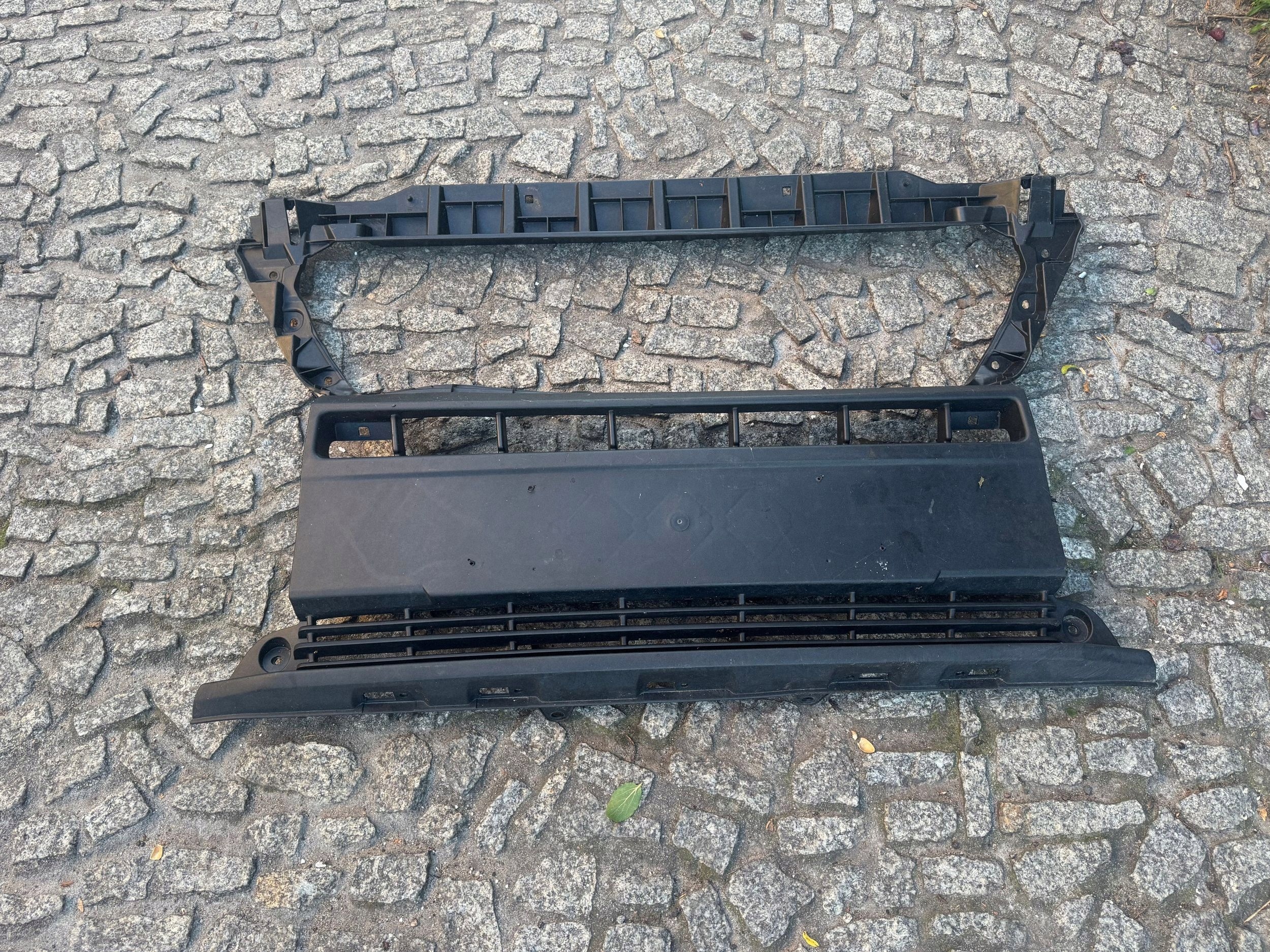 Bumperversterkingsrooster OEM 1315077070 - Citroen image 2