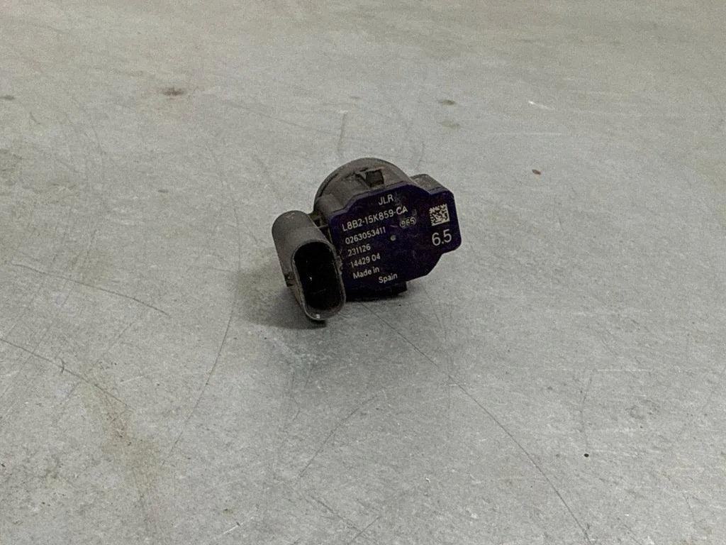 PDC-anturi OEM L8B2-15K859-CA Range Rover Evoqueen