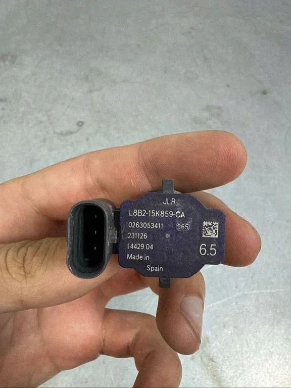 Sensor PDC OEM L8B2-15K859-CA para Range Rover Evoque image 6