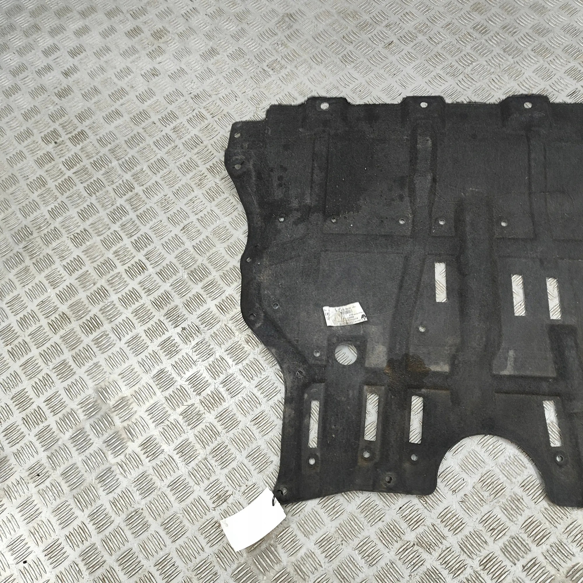 Underkroppssköld OEM 758925341R för Renault Austral Rafale image 5