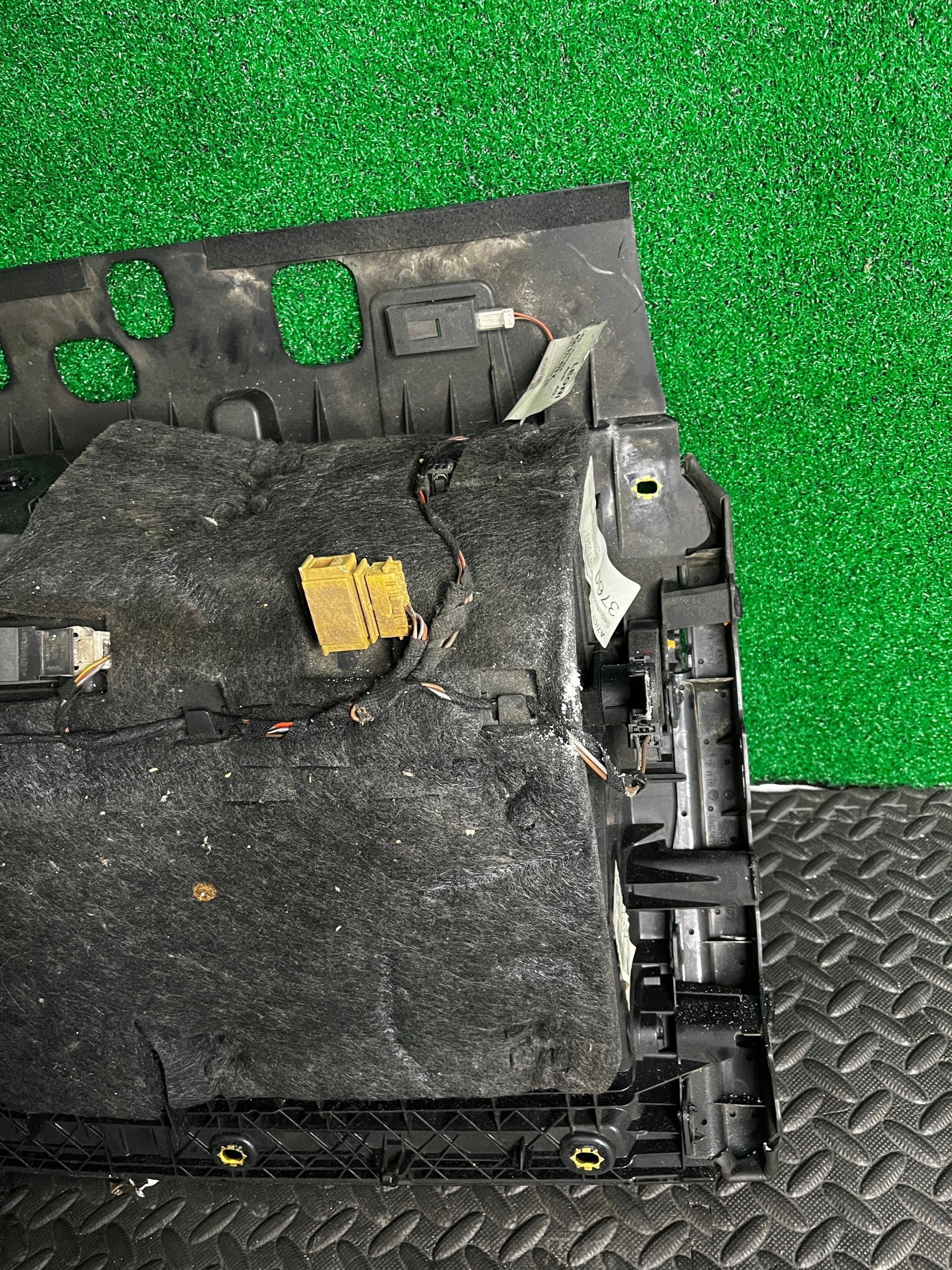 Guardaobjetos pasajero OEM 4G8857035D Audi A6 C7 2011-18 image 6