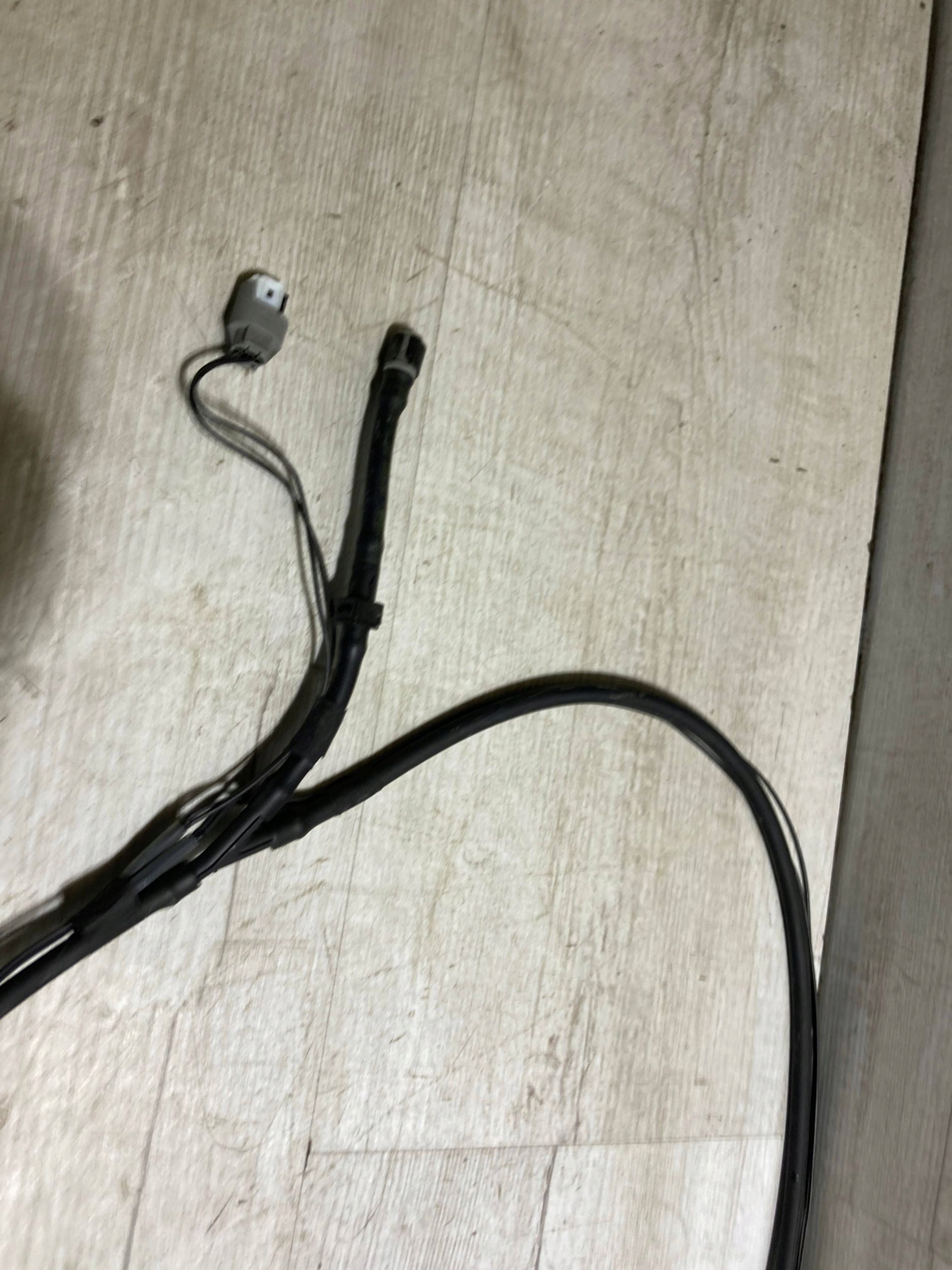 OEM 7354287 MINI CLUBMAN F54 Scheibenwaschschlauch & Düsen image 3