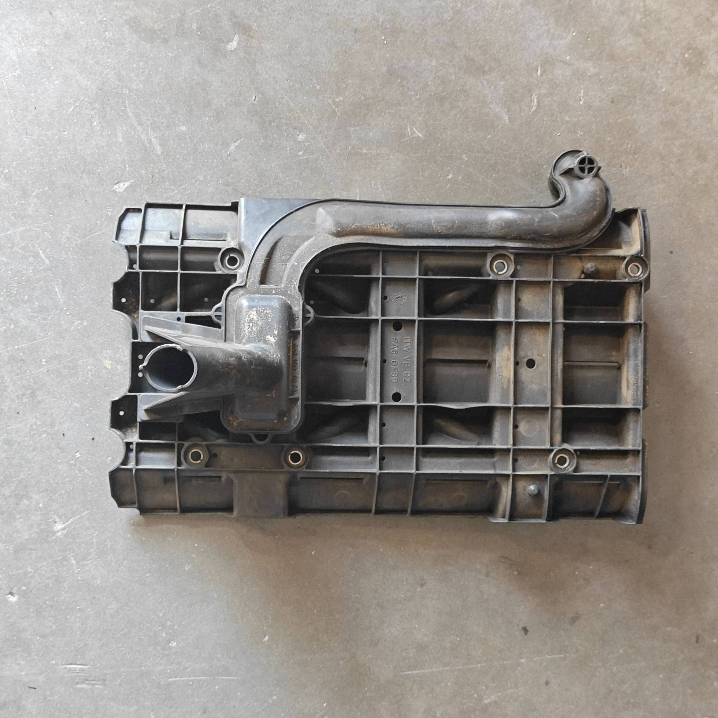 Käytetty öljyerotin OEM A6511800951 Mercedes Sprinterille