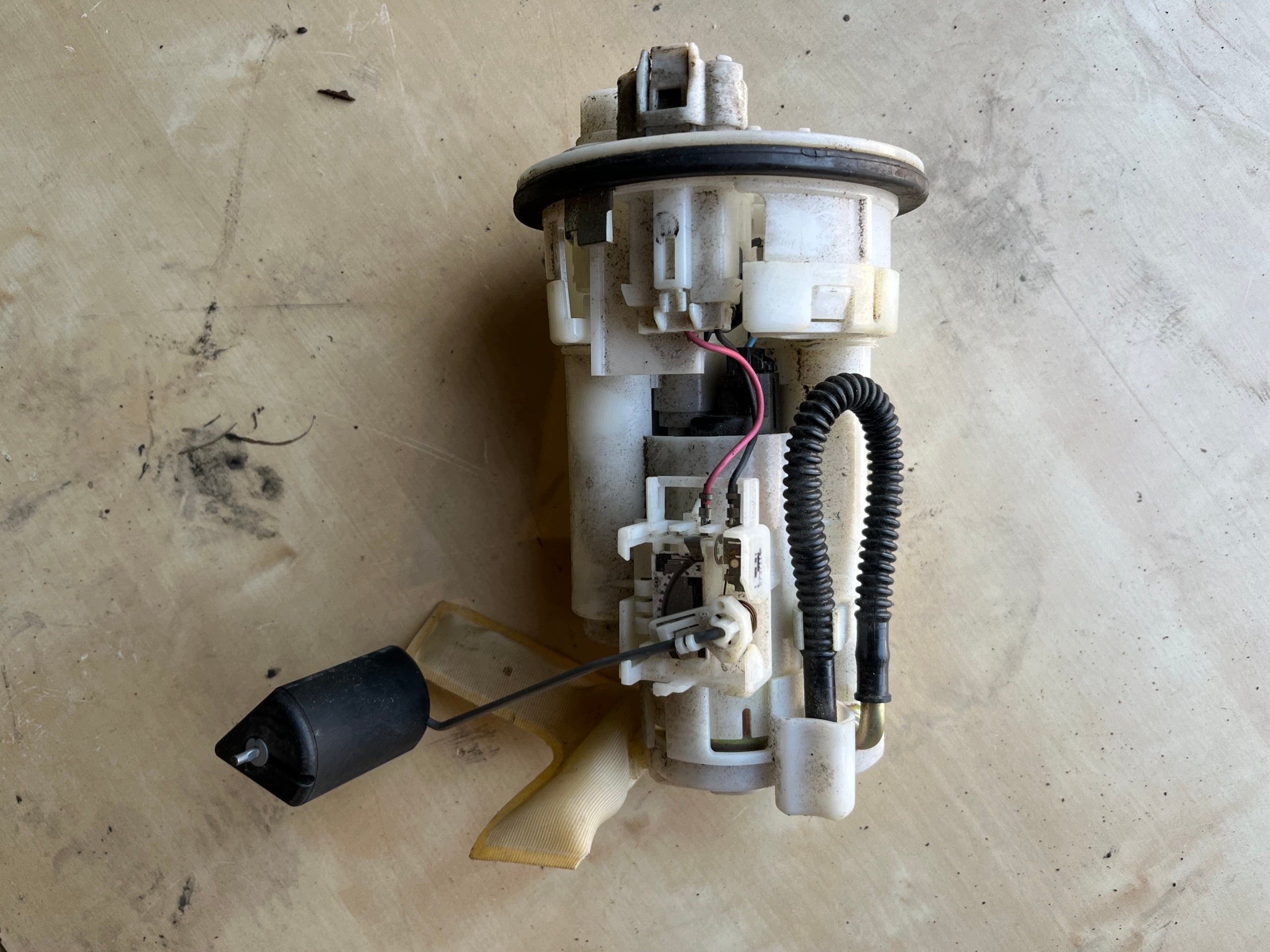 Polttoainepumpun Kelluke OEM 77020-12481 Toyota Verso image 2