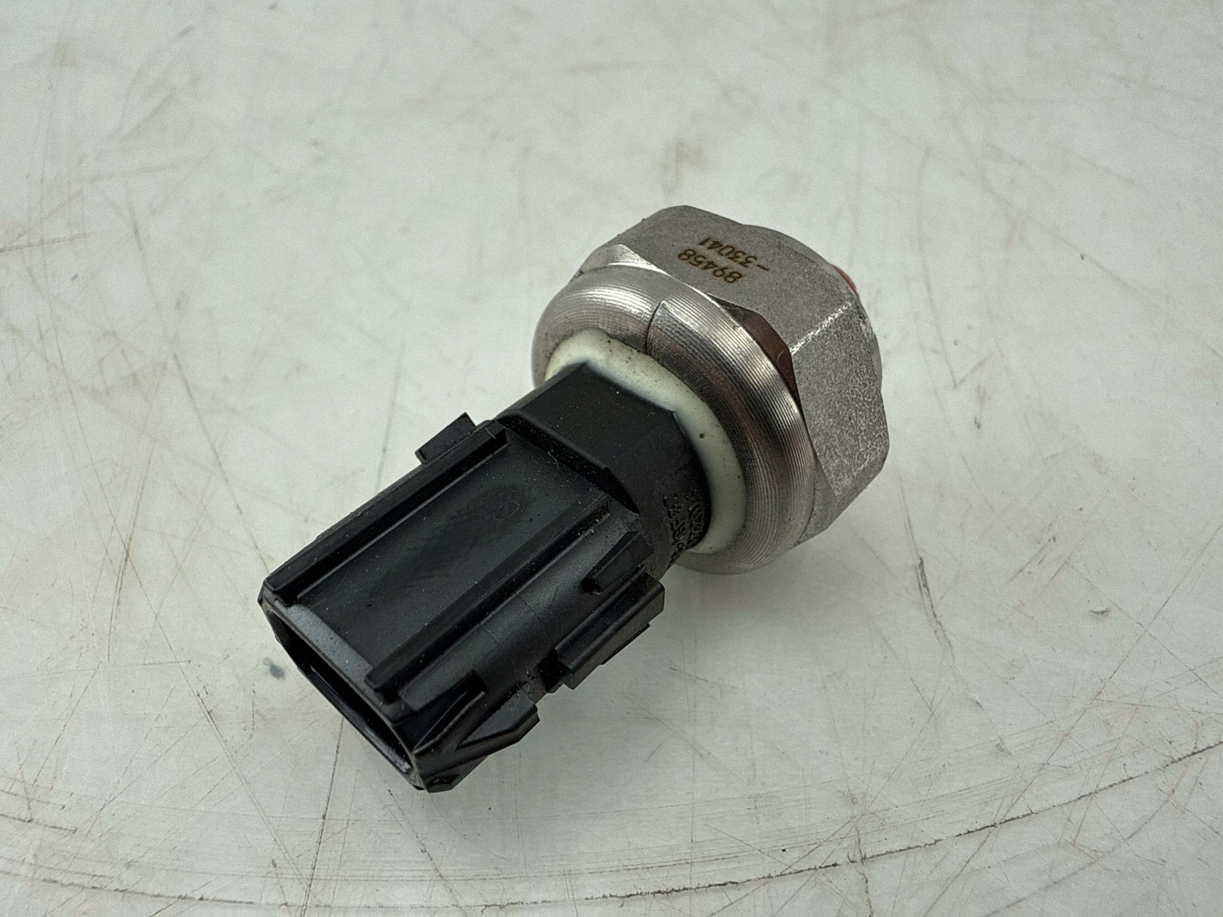 Bränsleräls trycksensor OEM 89458-33041 för Toyota RAV4 image 3