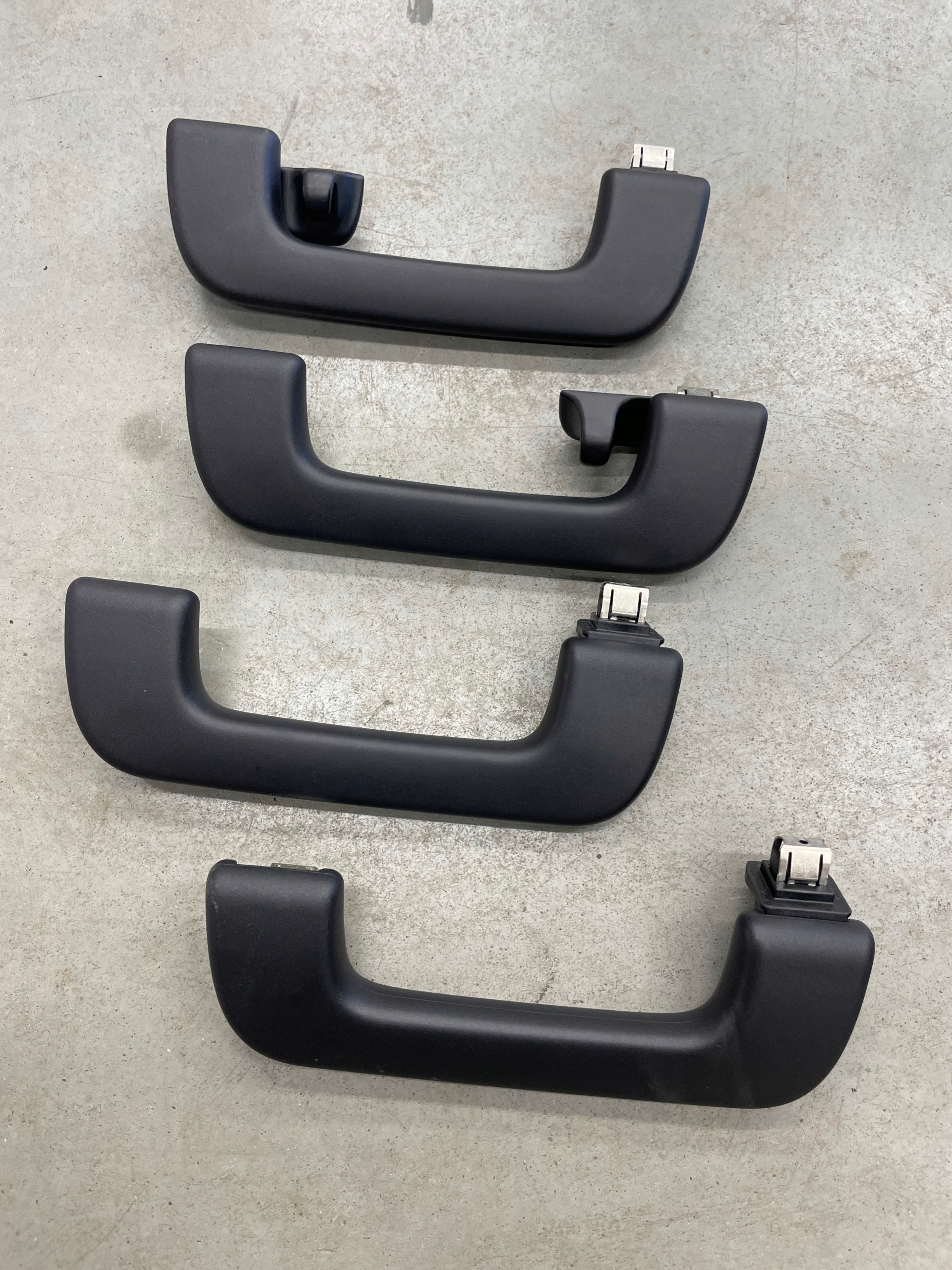 Audi Q7 Dachgriff Set OEM 80A857607A Soul Schwarz image 2