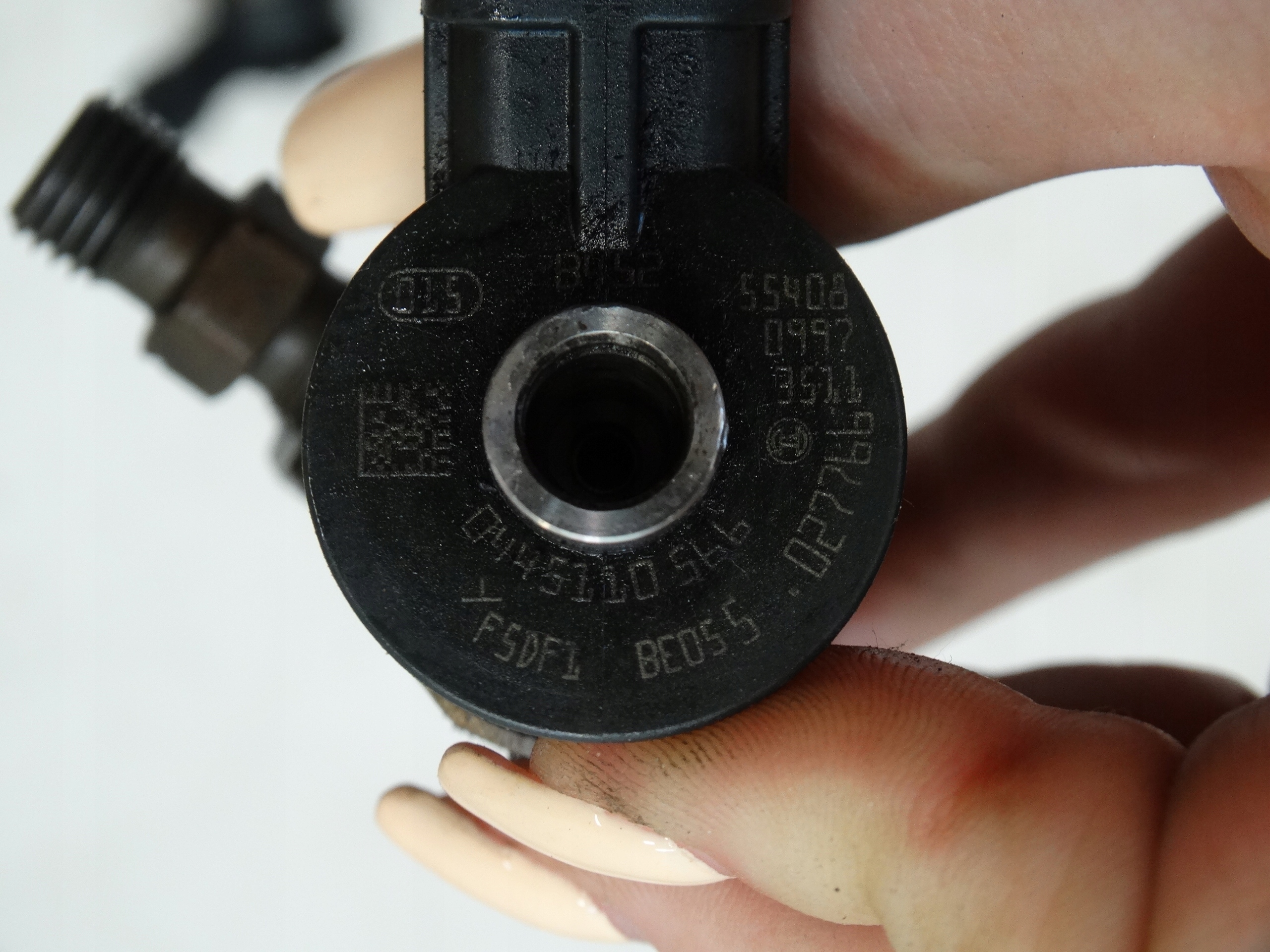 Injector OEM 0445110566 para Citroen C-Elysee 1.6 HDI image 9