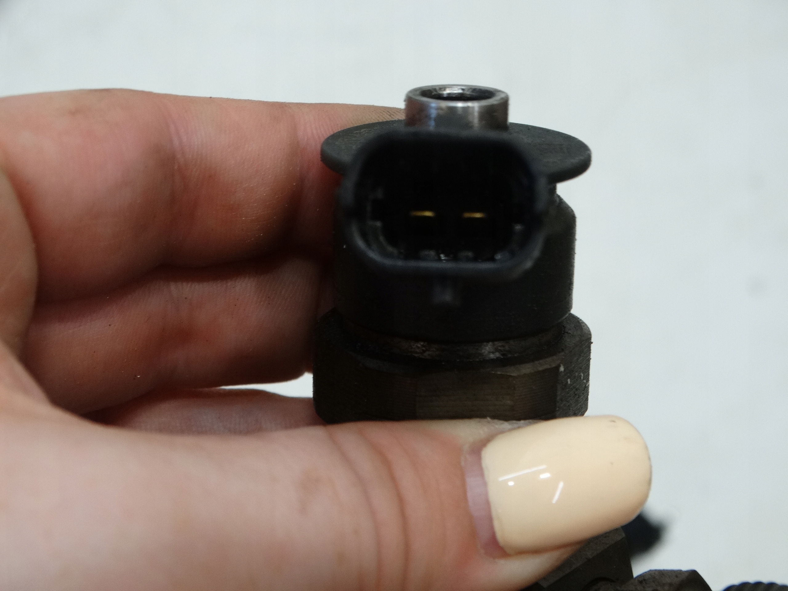 Injector OEM 0445110566 para Citroen C-Elysee 1.6 HDI image 10