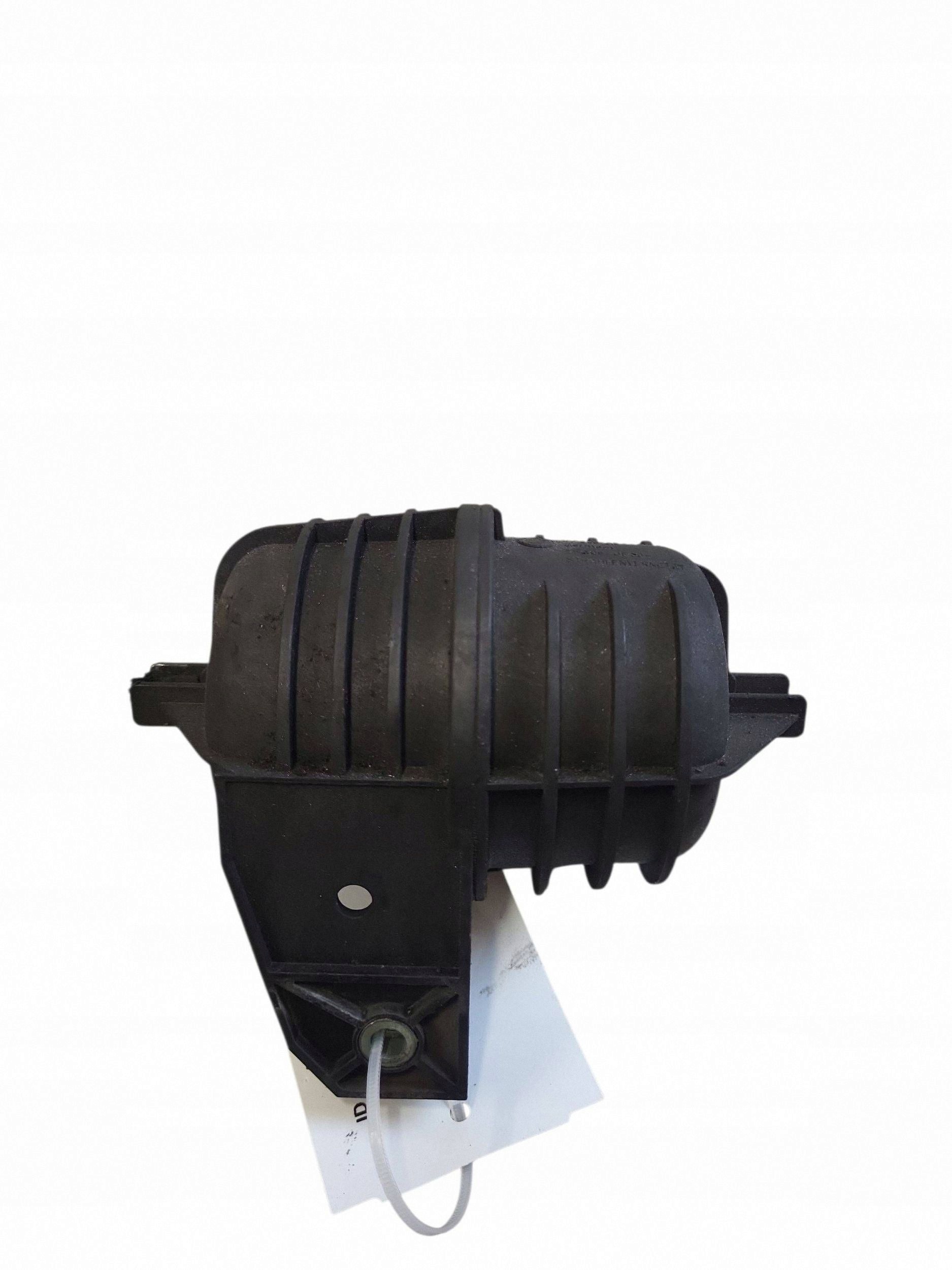Tanque de vácuo OEM 7799790 para motor BMW N47D20B image 4