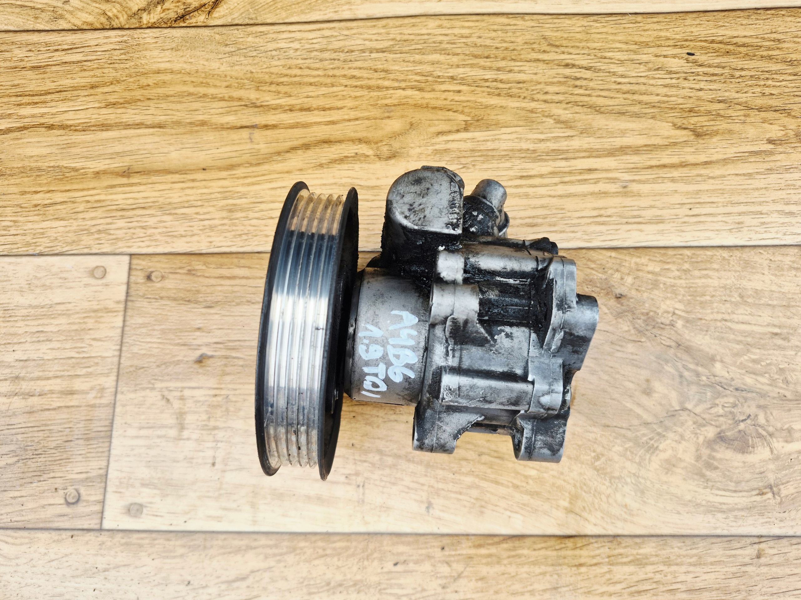 Servopumpe OEM 8D0145156T ZF für VW Passat