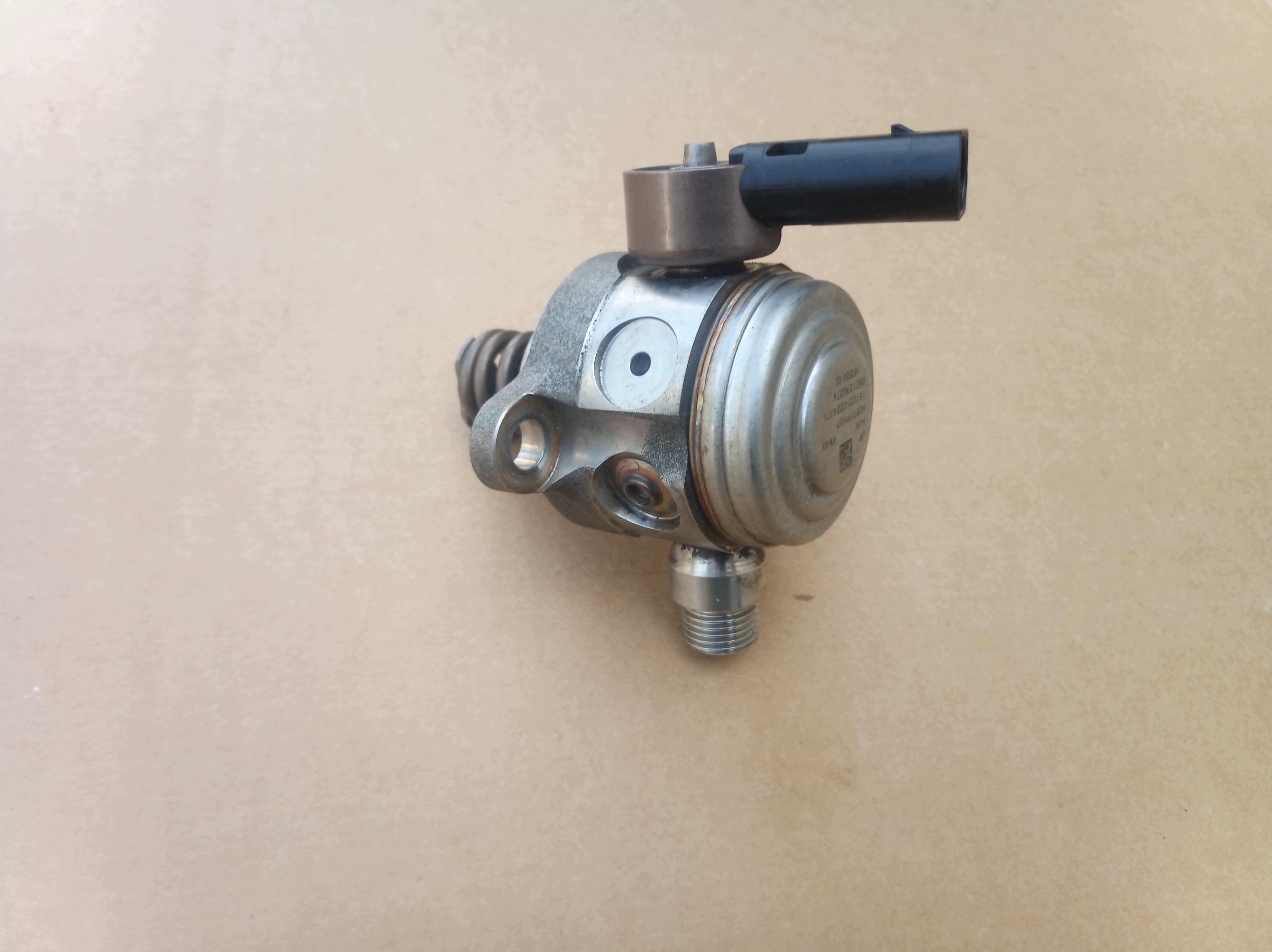 Pompe à injection OEM 05E127027A pour 1.0 TSI image 2