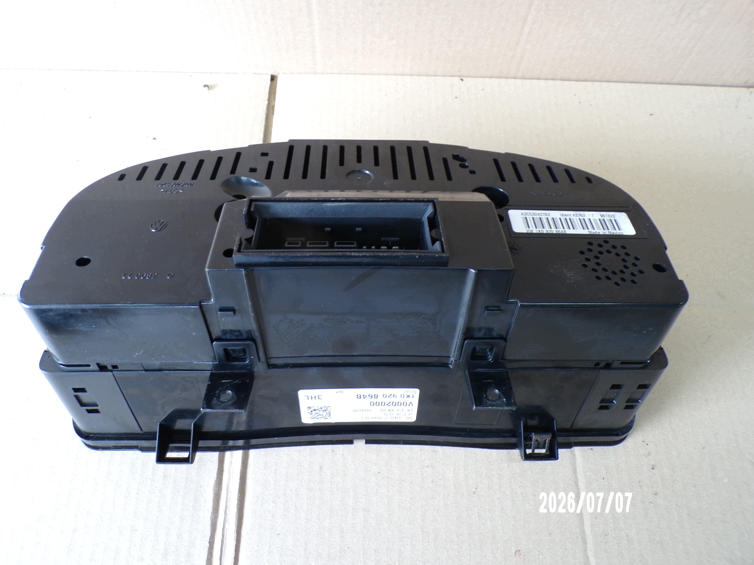 Compteur VW Golf V 1.9 TDI OEM 1K0920864B image 7