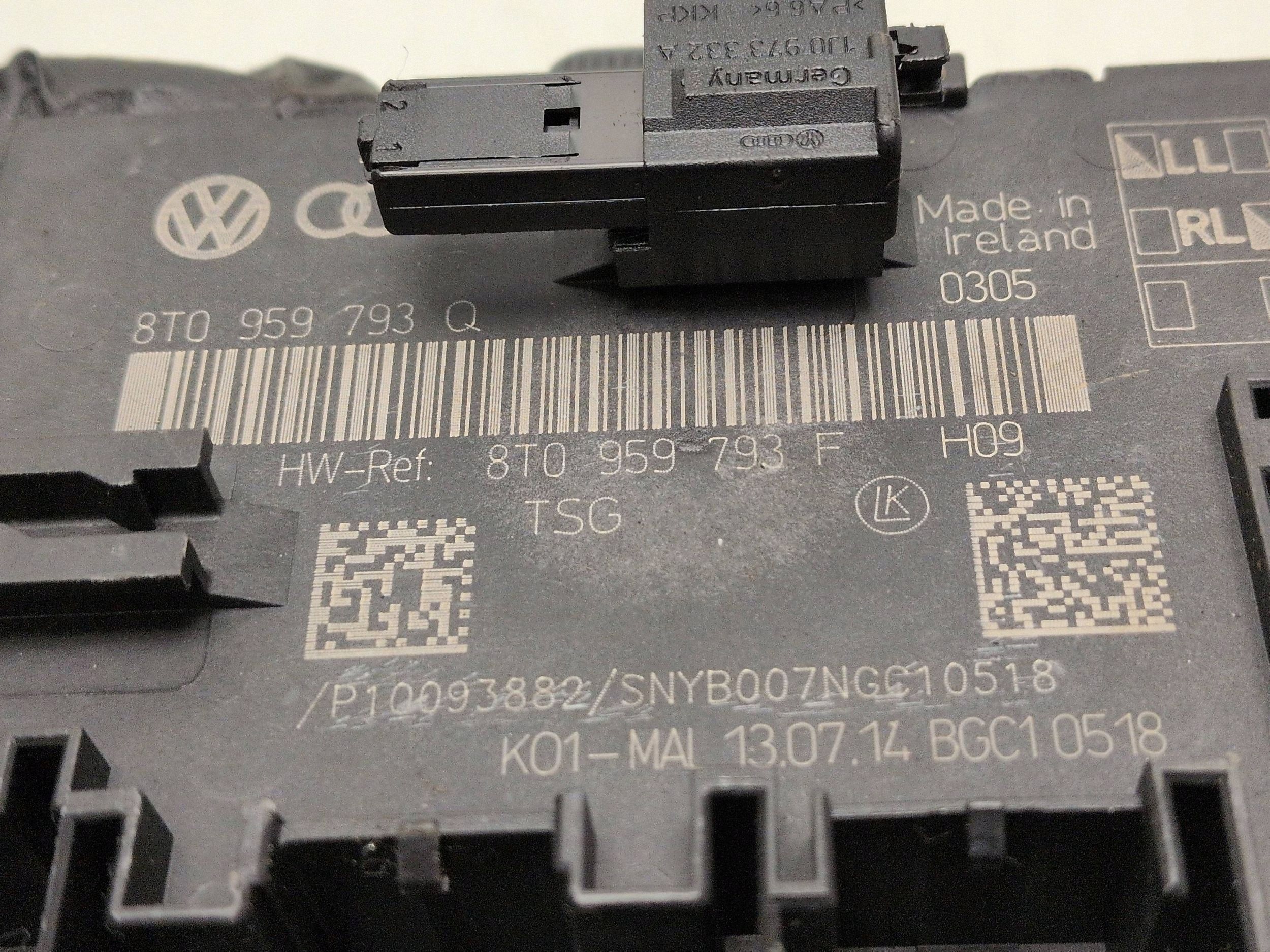 Módulo de puerta Audi A5 8T OEM 8T0959793Q - Usado image 4