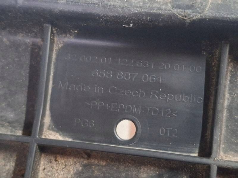 Cache pare-chocs avant OEM 658807061 pour Skoda Kamiq image 3