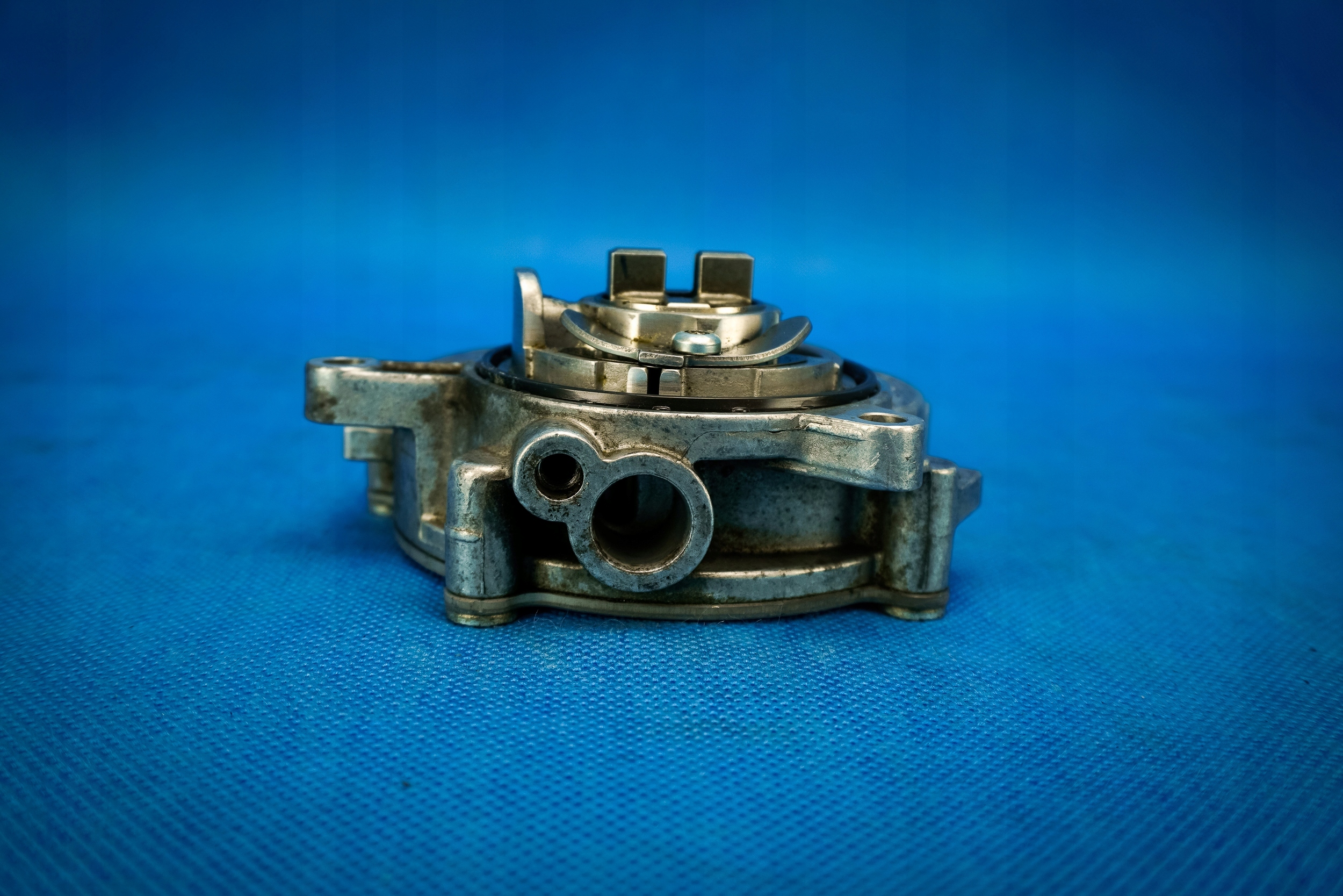 Bomba de vacío OEM 06M145100L para Audi Porsche 3.0 TFSI image 3
