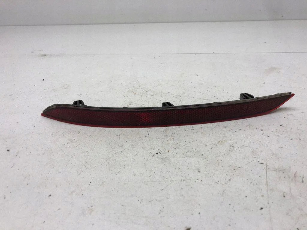 VW Golf 8 achterbumper reflector set OEM 5H0945105 image 2