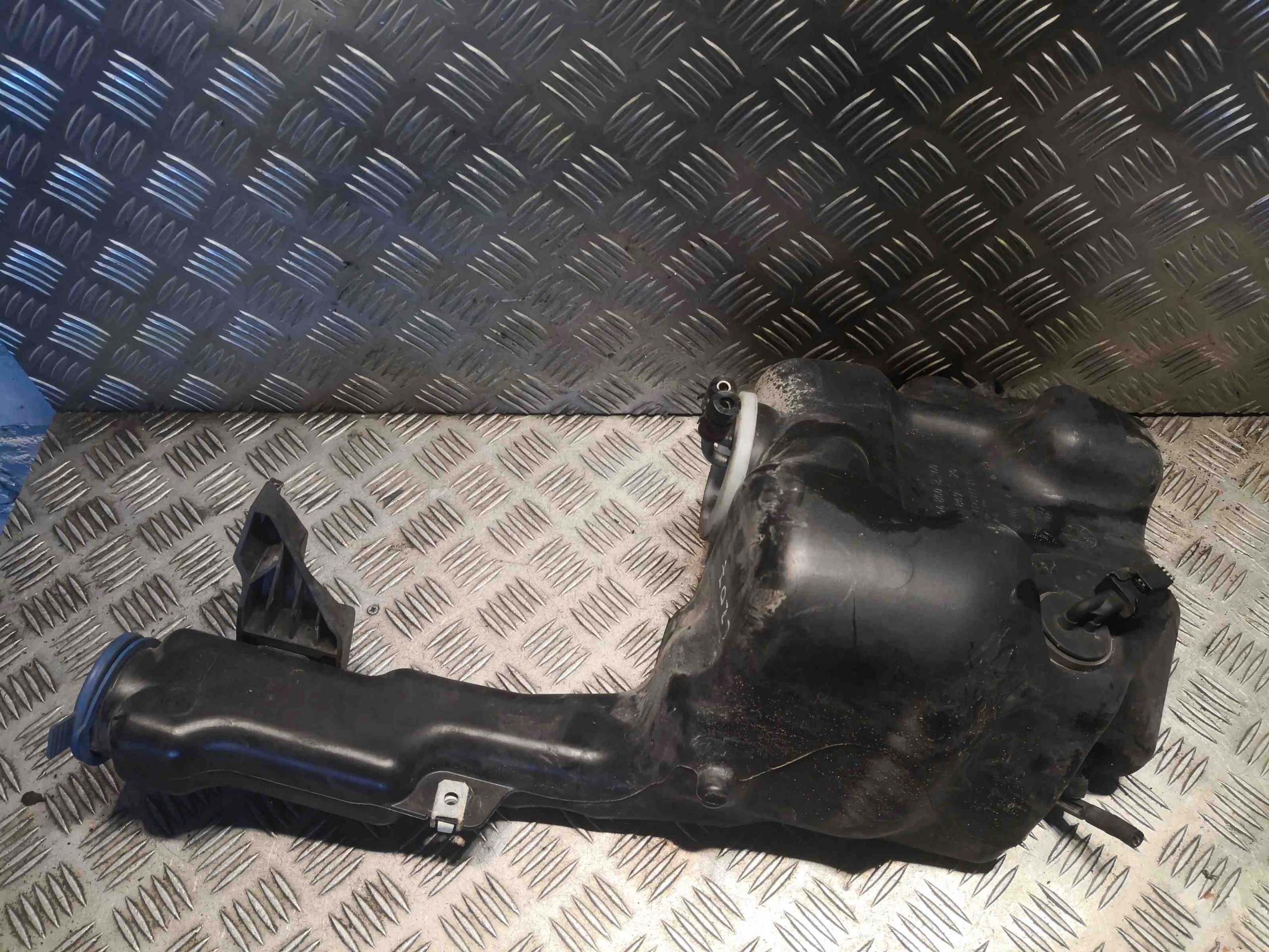 OEM 2048602360 Spolarbehållare Pump Kit Mercedes image 2