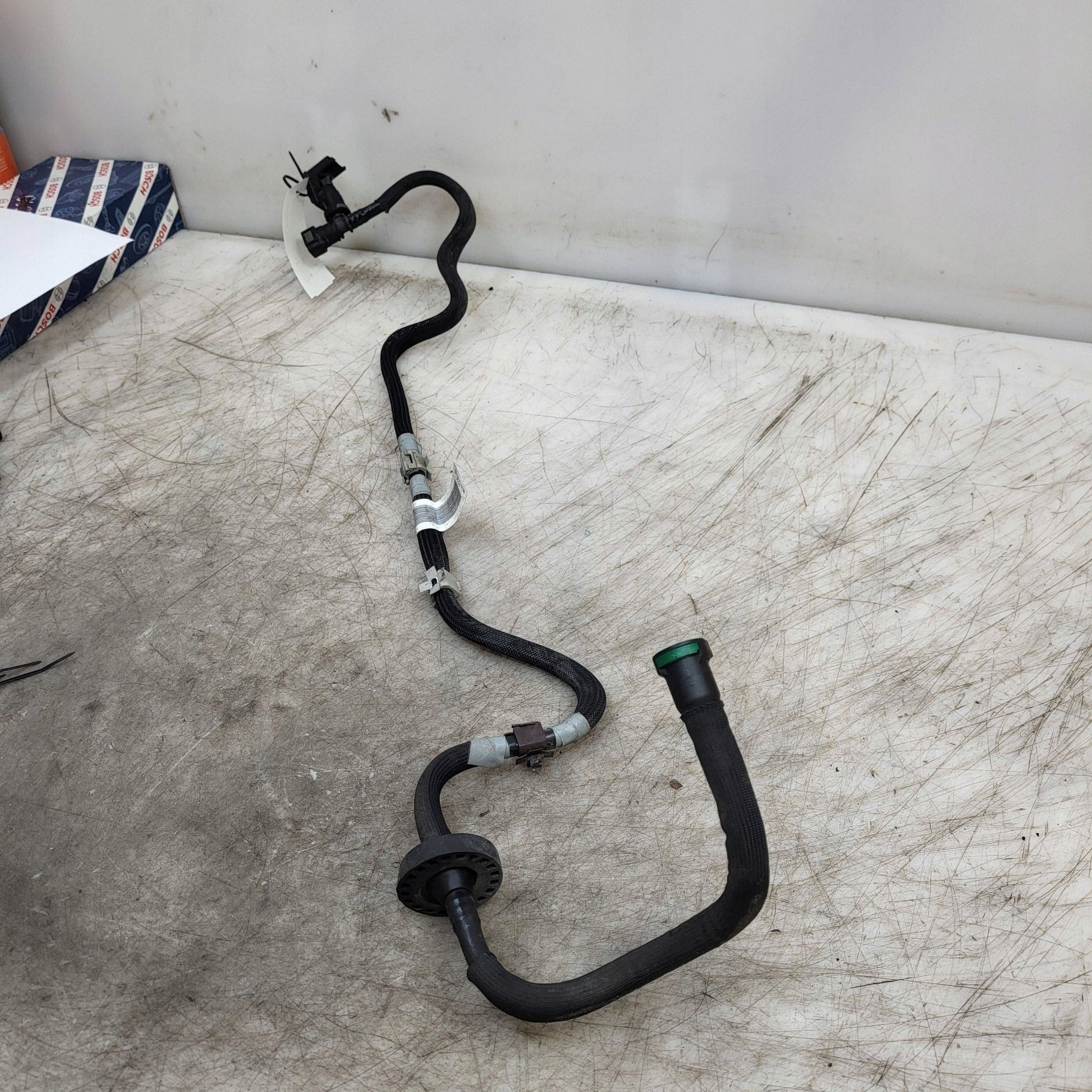 Pompe à vide & durite pression OEM 9832822680 Peugeot image 3