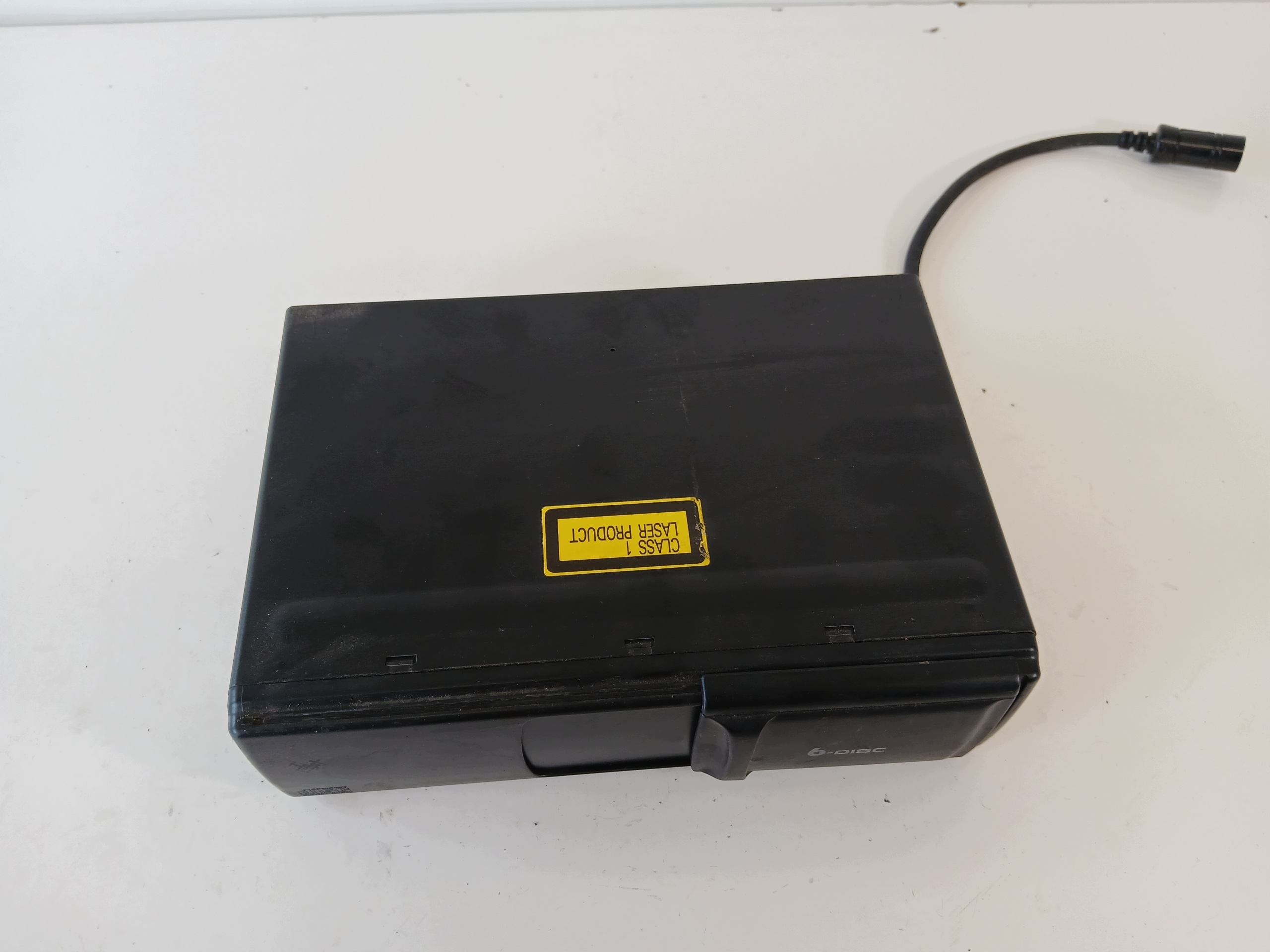 Changeur de plaques Audi OE 4B0035111A d'occasion image 4