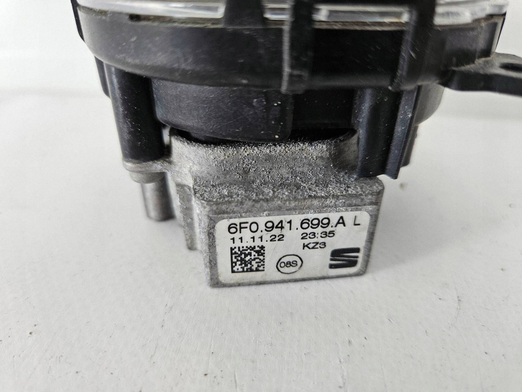 Farol Halogéneo SEAT ARONA Esquerdo Dianteiro OEM 6F0941699A image 3