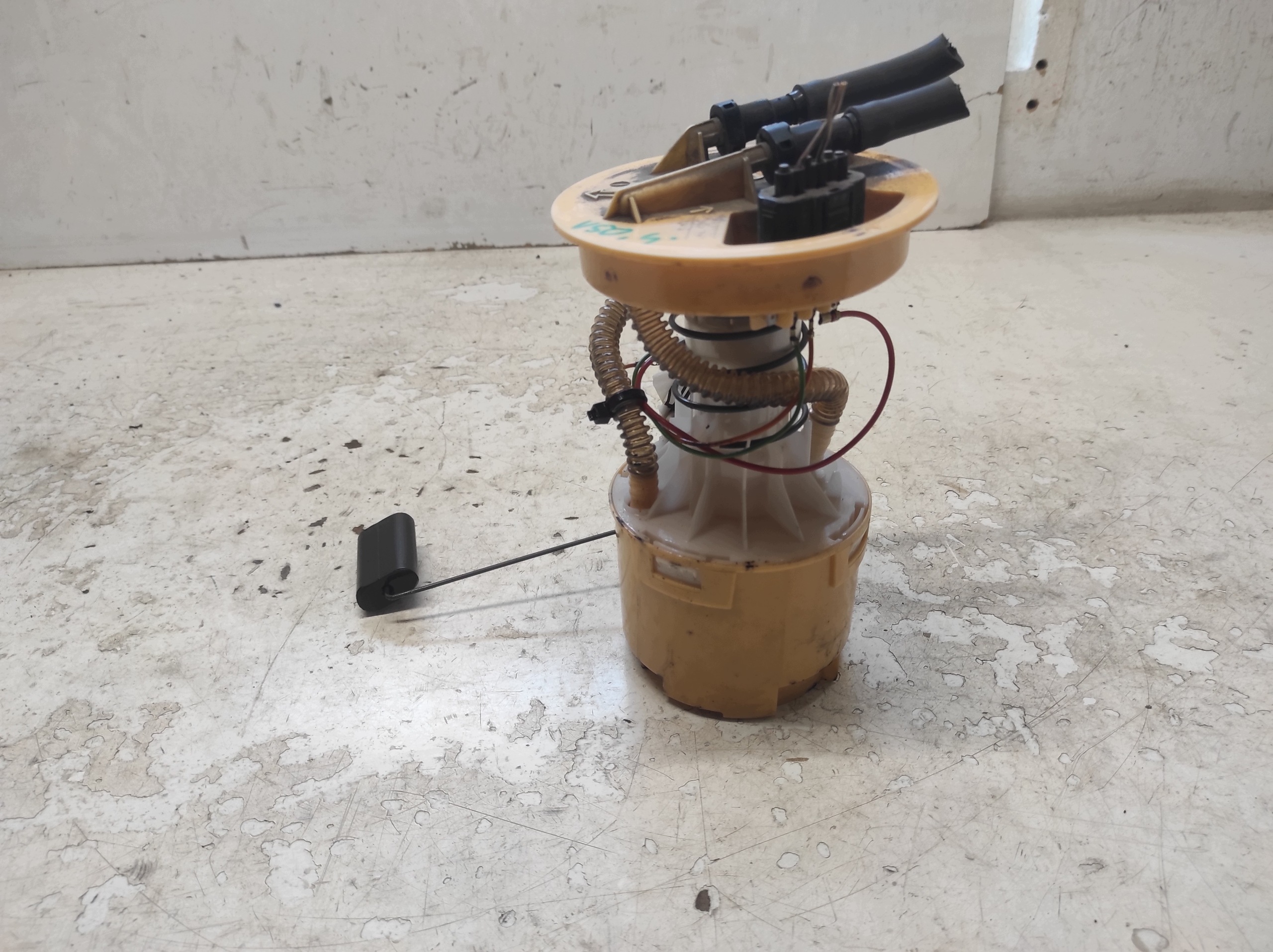 Bomba de combustível OEM 3M51-9275 para Focus II e Mazda 3 1.6TDCi