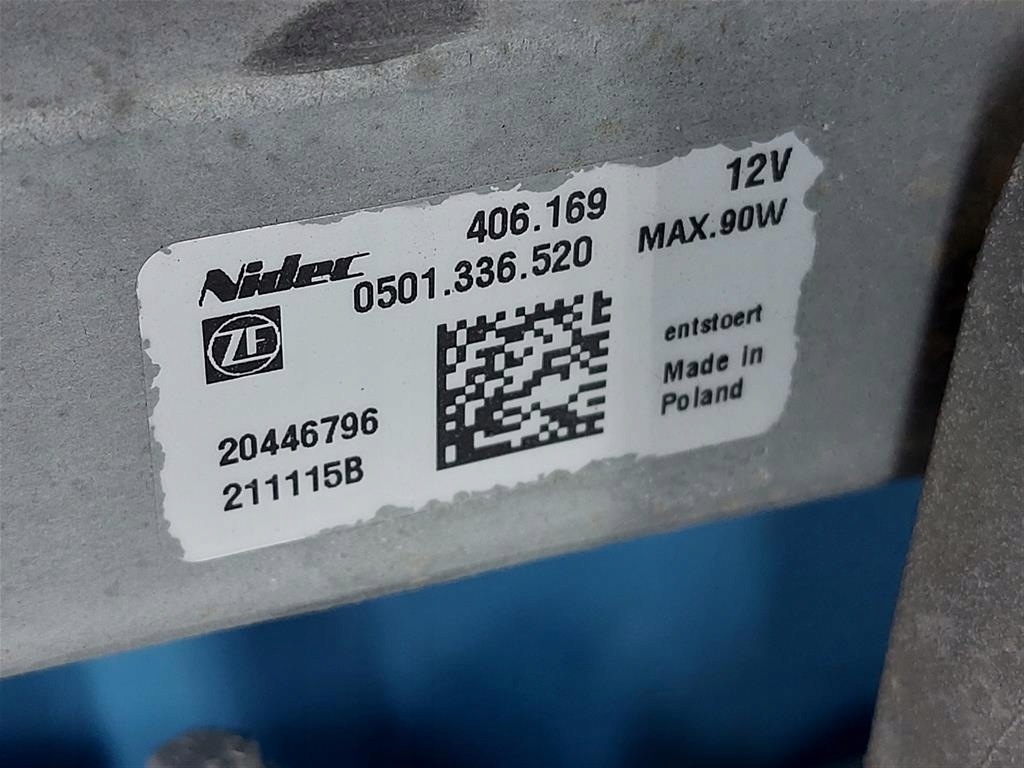 Mercedes-Benz GLA taka-akselin tasauspyörästö OEM A2473505104