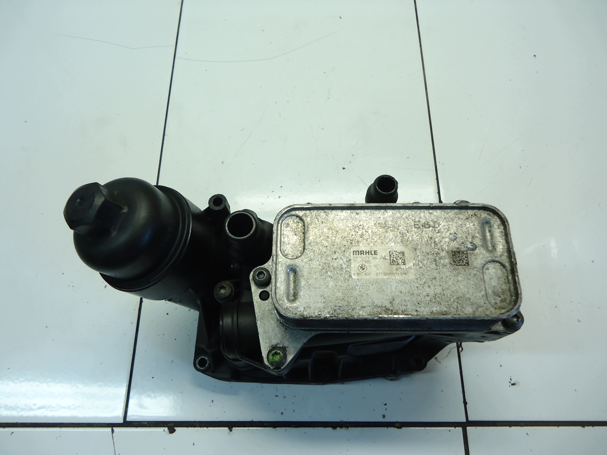 BMW OE 70379327 Ölfiltergehäuse - Gebraucht image 4