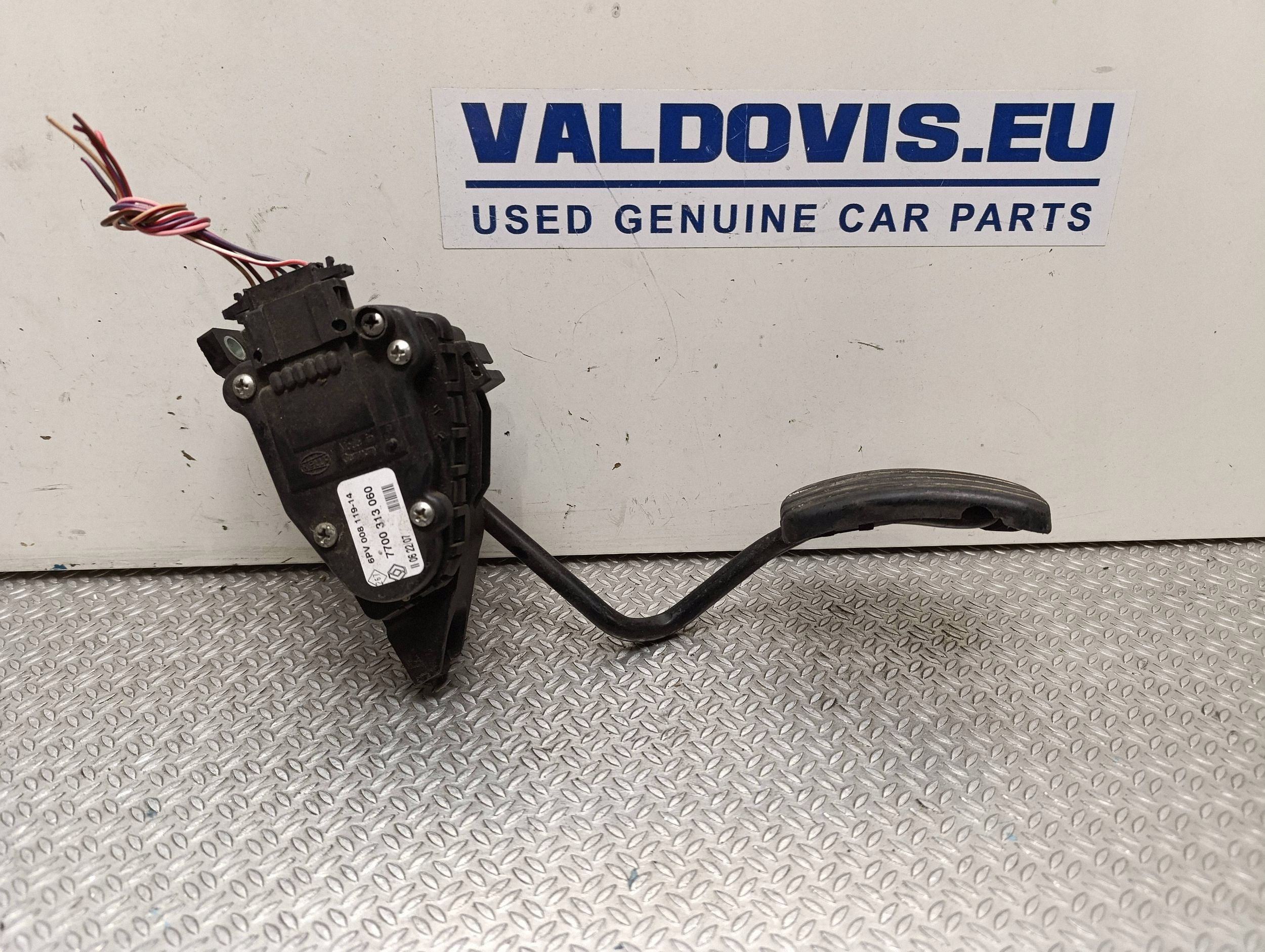 Gaspedaalpotentiometer OEM 7700313060 Gebruikt image 2