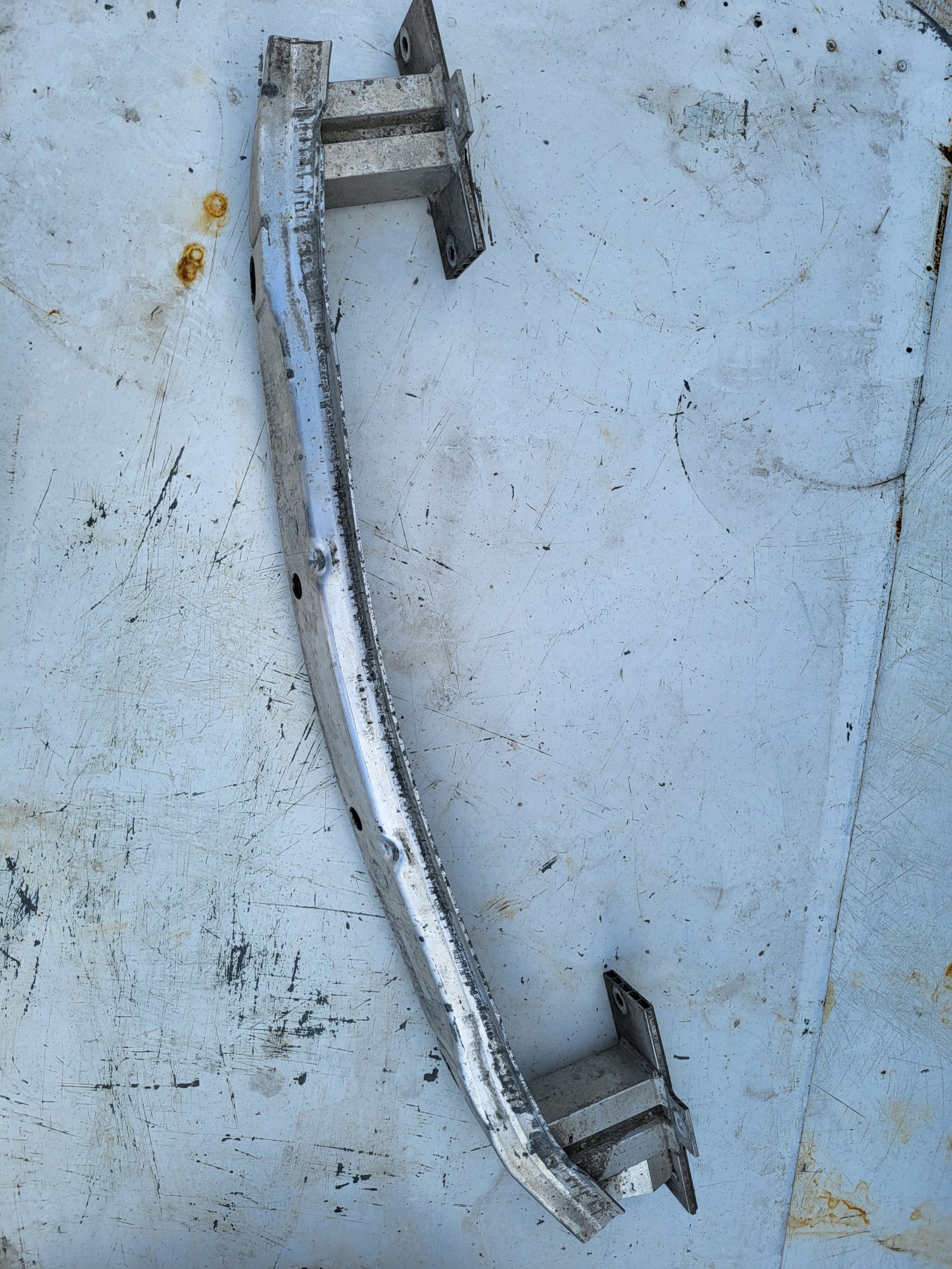 Opel Insignia A achterbumper dwarsbalk OEM 12772411 image 2