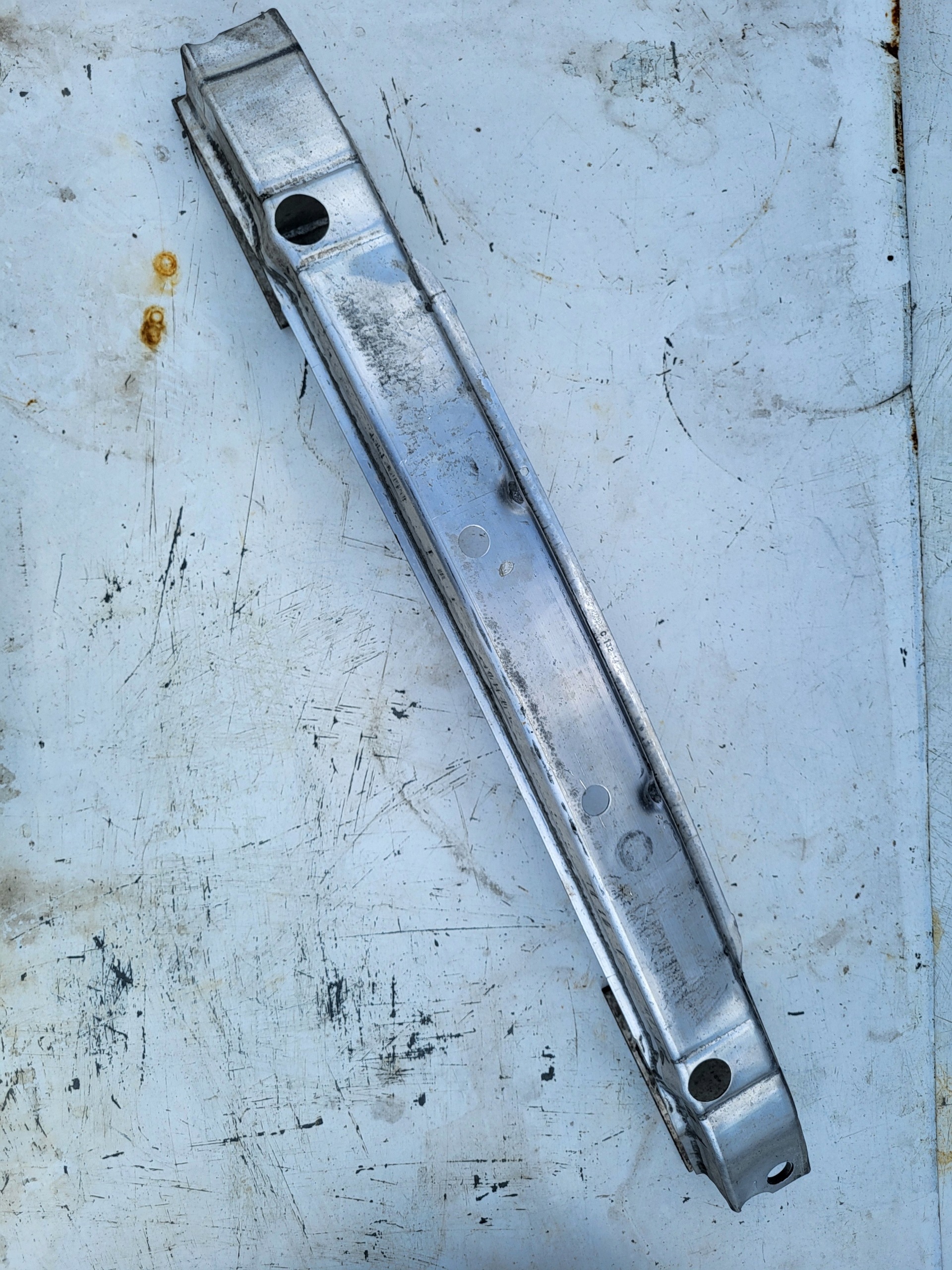 Opel Insignia A achterbumper dwarsbalk OEM 12772411 image 4
