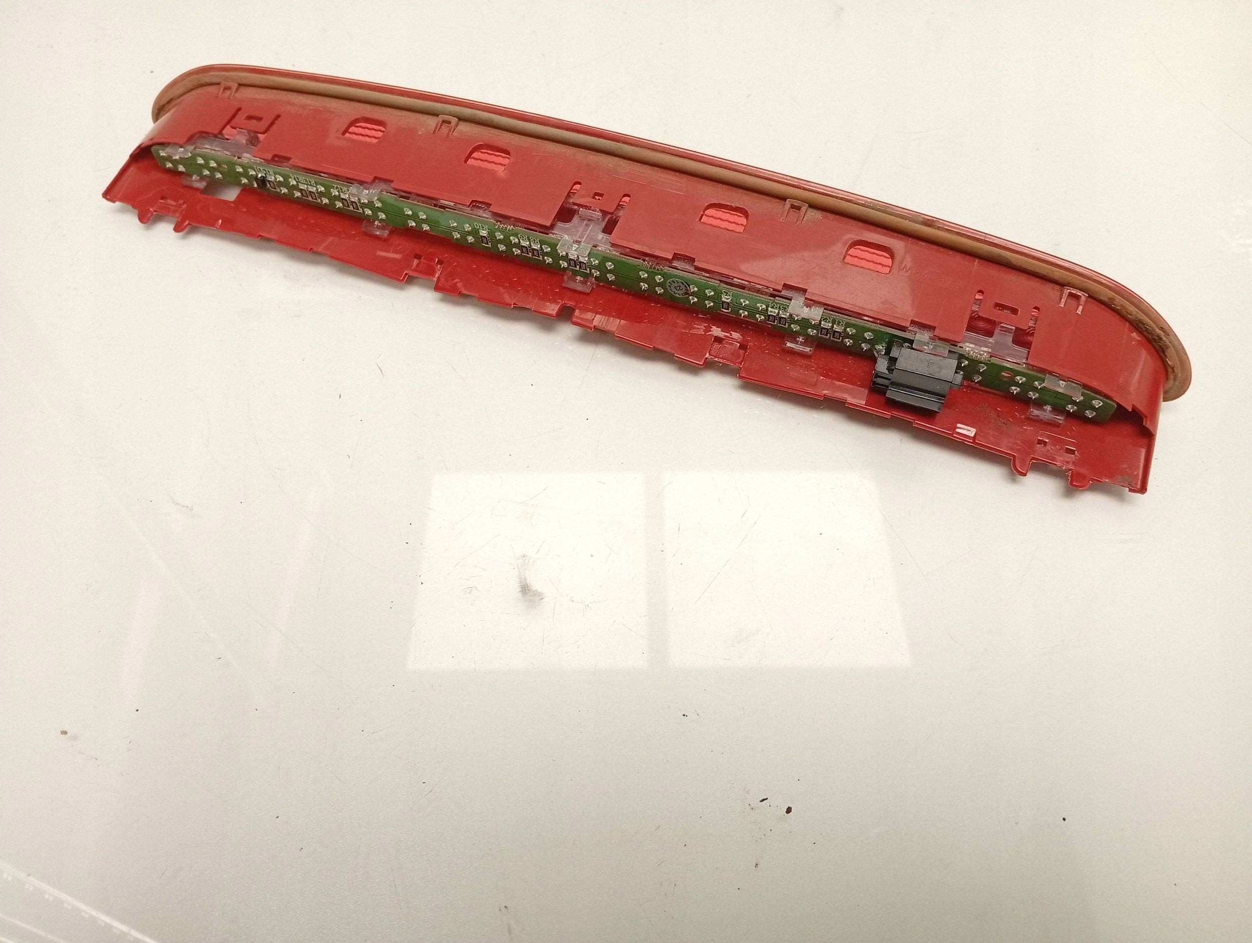 OEM 923257957 Third Brake Light for VW Golf Plus 2007 image 4