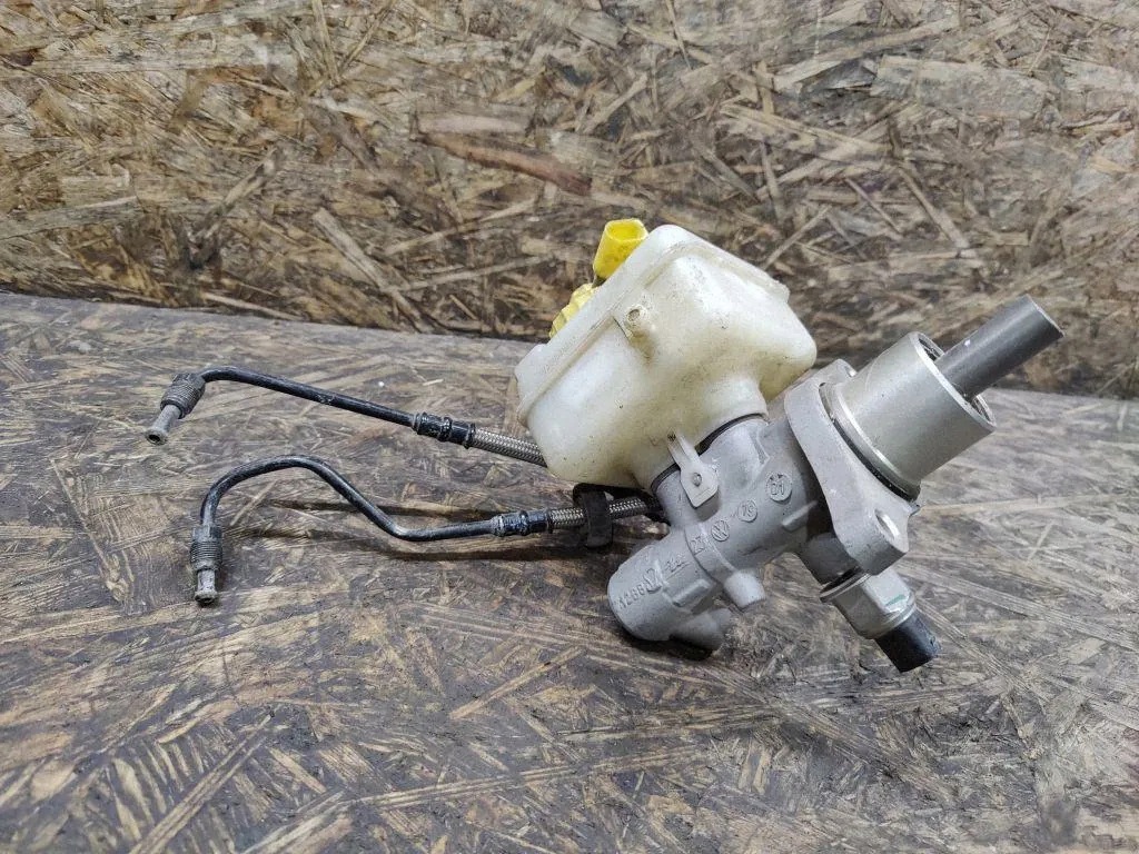 Jarrutehostin OEM 1J1611301B Volkswagen Boralle
