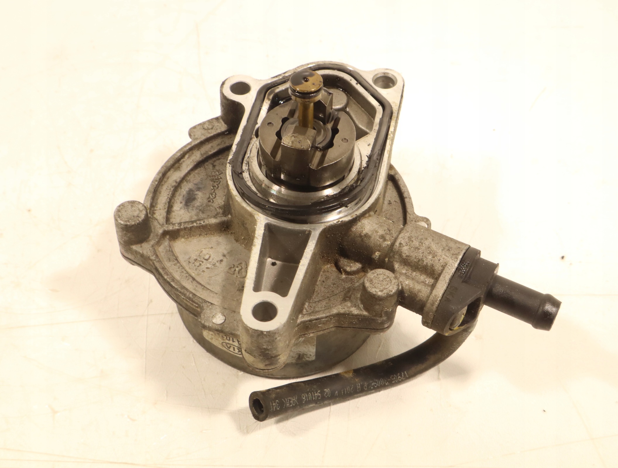 Bomba de vacío OEM 28810-2A101 para Hyundai i30 1.6 CRDI image 2