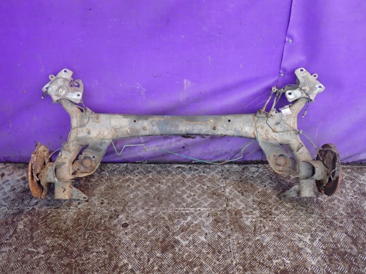 RENAULT SCENIC II Rear Axle Beam Discs Knuckles Hubs ABS