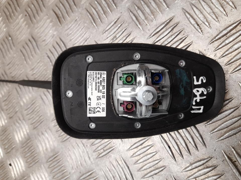 Antena Mercedes Sprinter OEM A9079051902 - Usado image 5