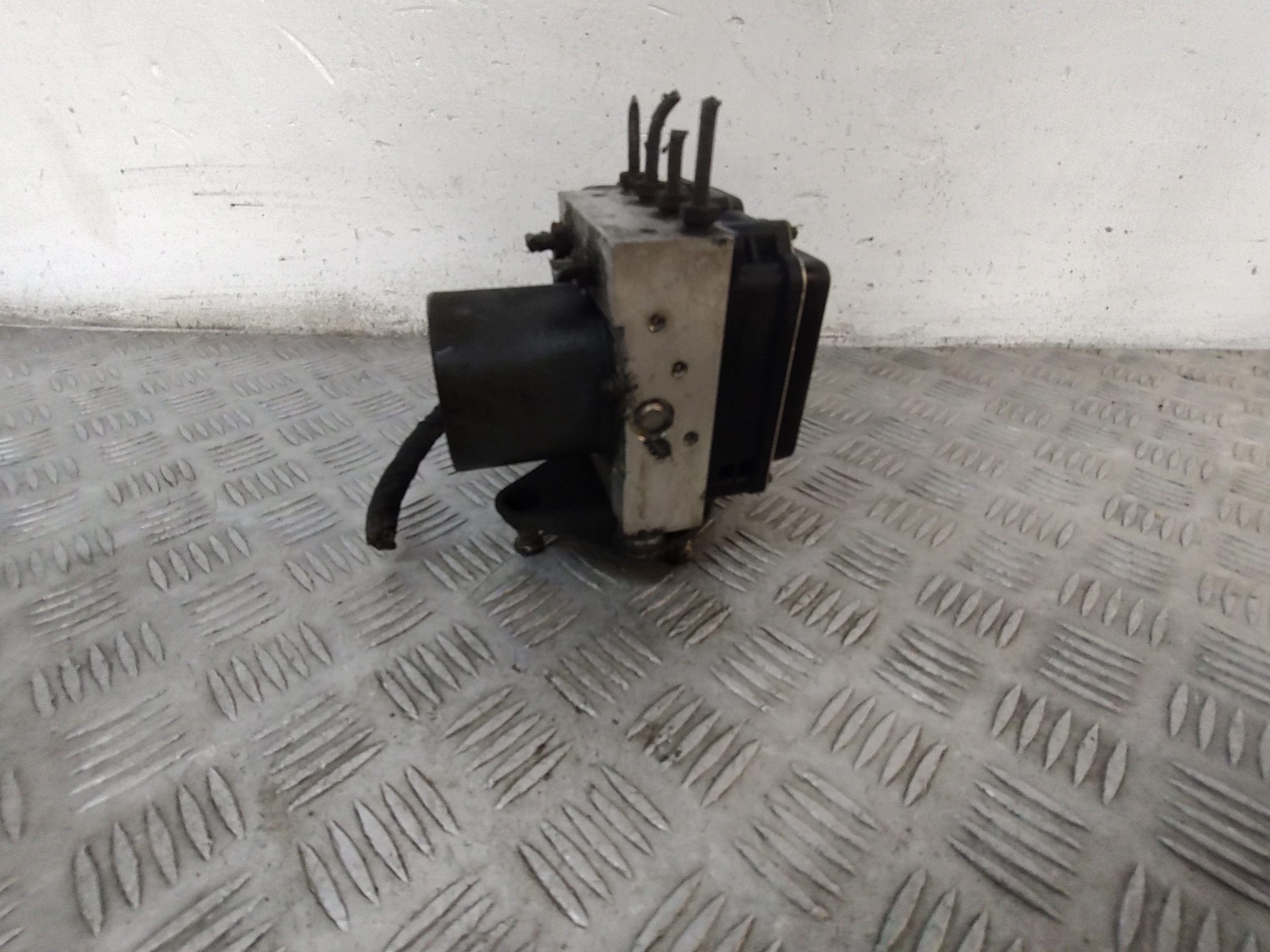 ABS-pump Mercedes Vito Viano W639 OEM A0014461489