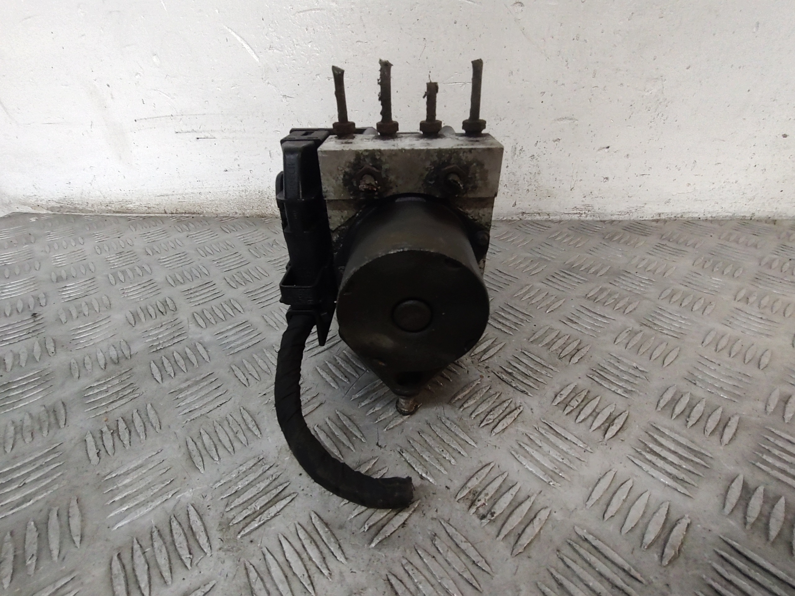 ABS-Pumpe Mercedes Vito Viano W639 OEM A0014461489 image 4