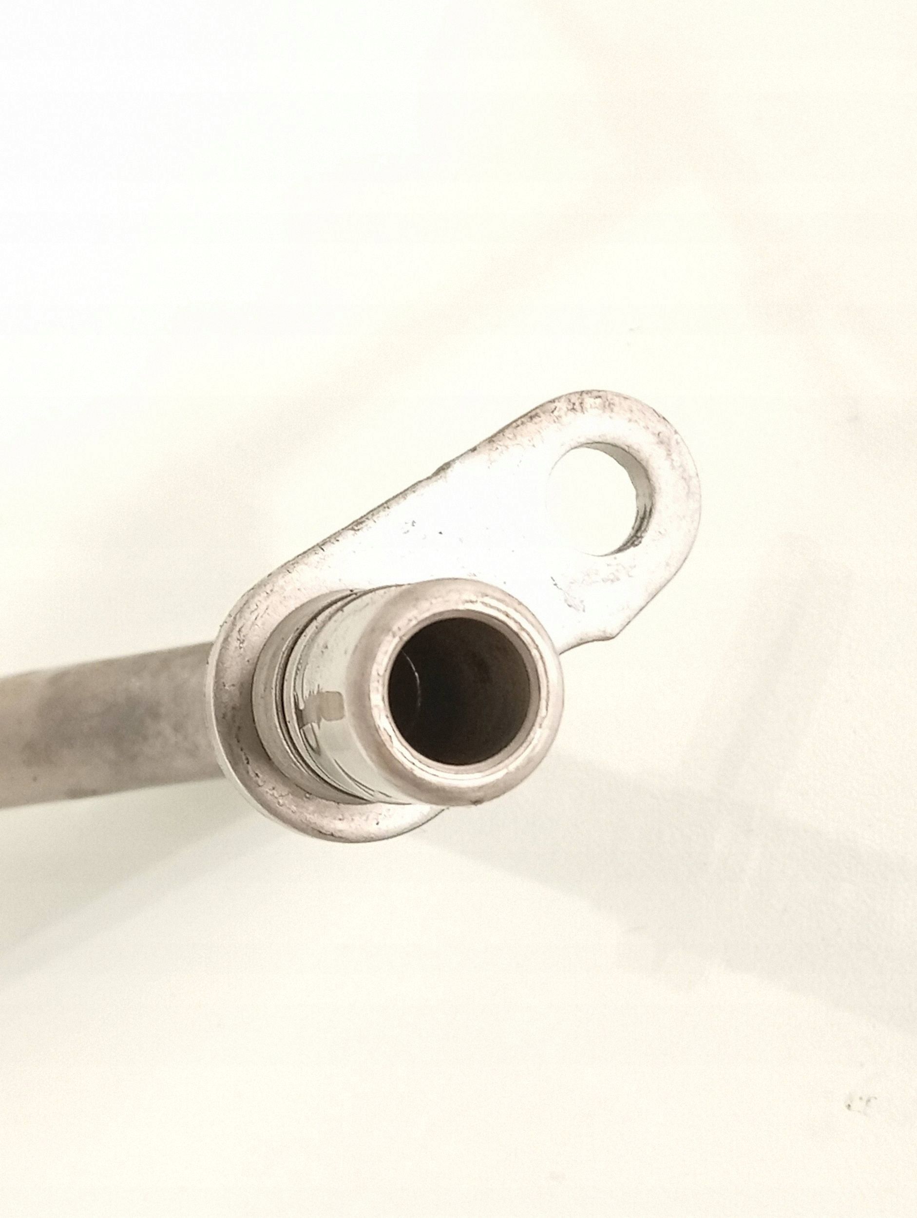 Tubería Aceite Mercedes OEM A2052703500 - Usado