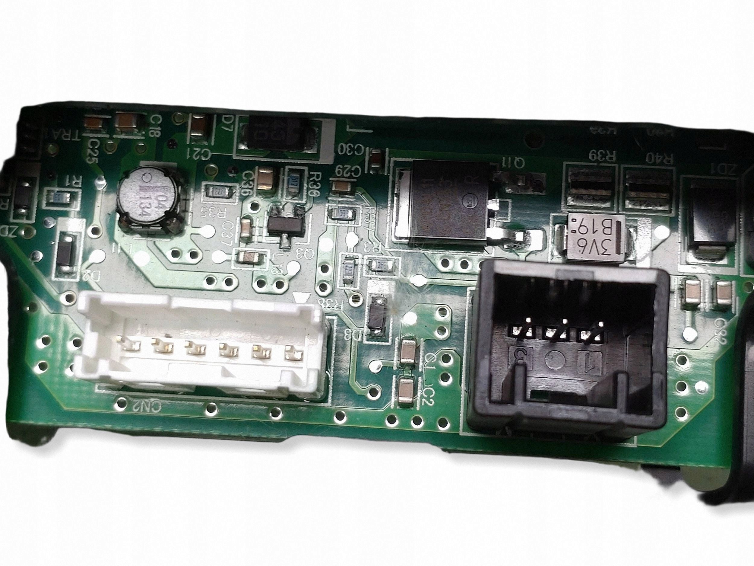 Module LED DRL Nissan Leaf 2 OEM E166132 ICHIKOH image 3