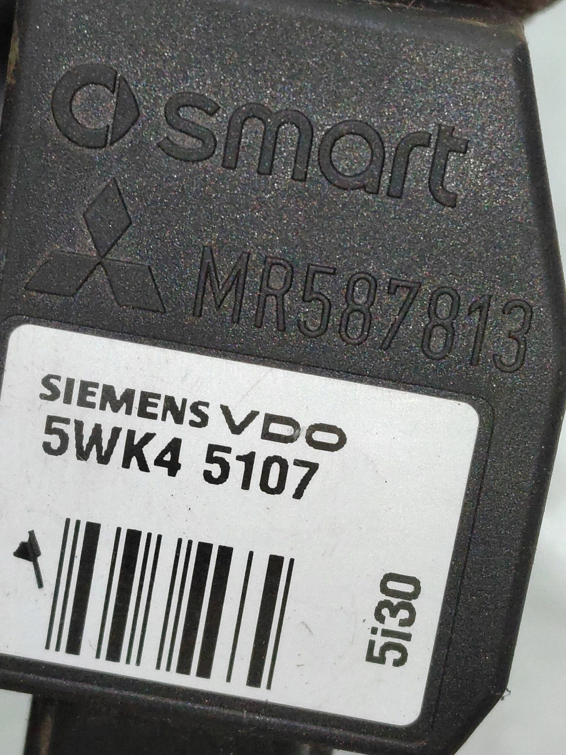 Serrures d'allumage Smart Forfour OEM MR587813 Occasion image 5