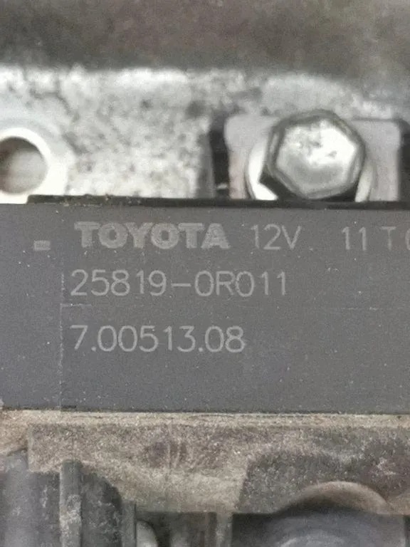 Válvula de vacío OEM 70051308 para Toyota Avensis II image 3