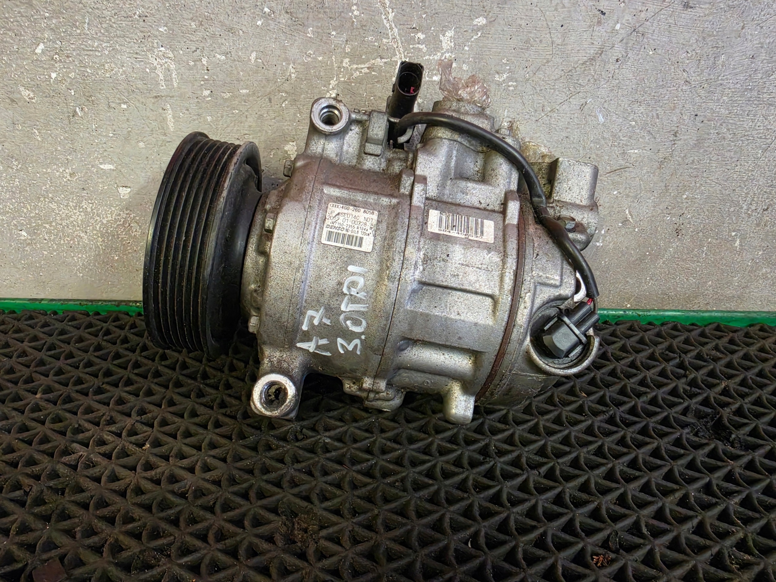 Compressor A/C OEM 4G0260805B para Audi A6 C7 3.0 TDI image 2