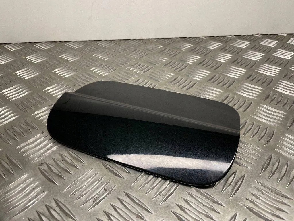 Audi A6 C7 Polttoainelippa OEM 4G0809907 - Phantom Musta image 3
