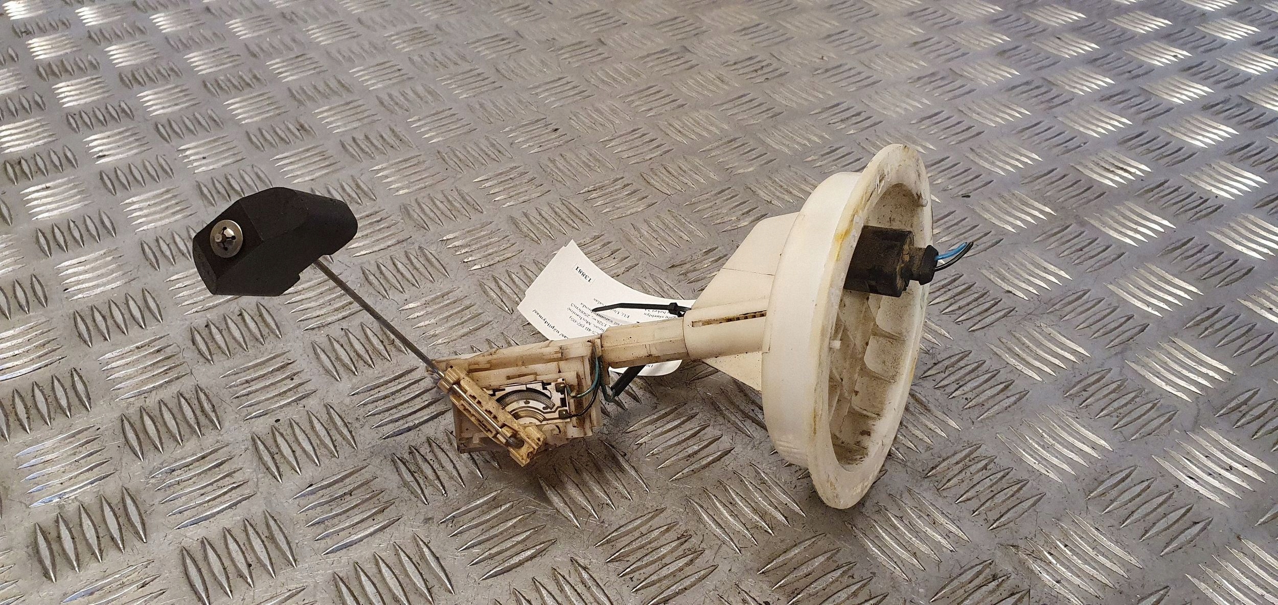 Bränslenivåsensor OEM 4B0201317R Audi A6 C5 Allroad image 2