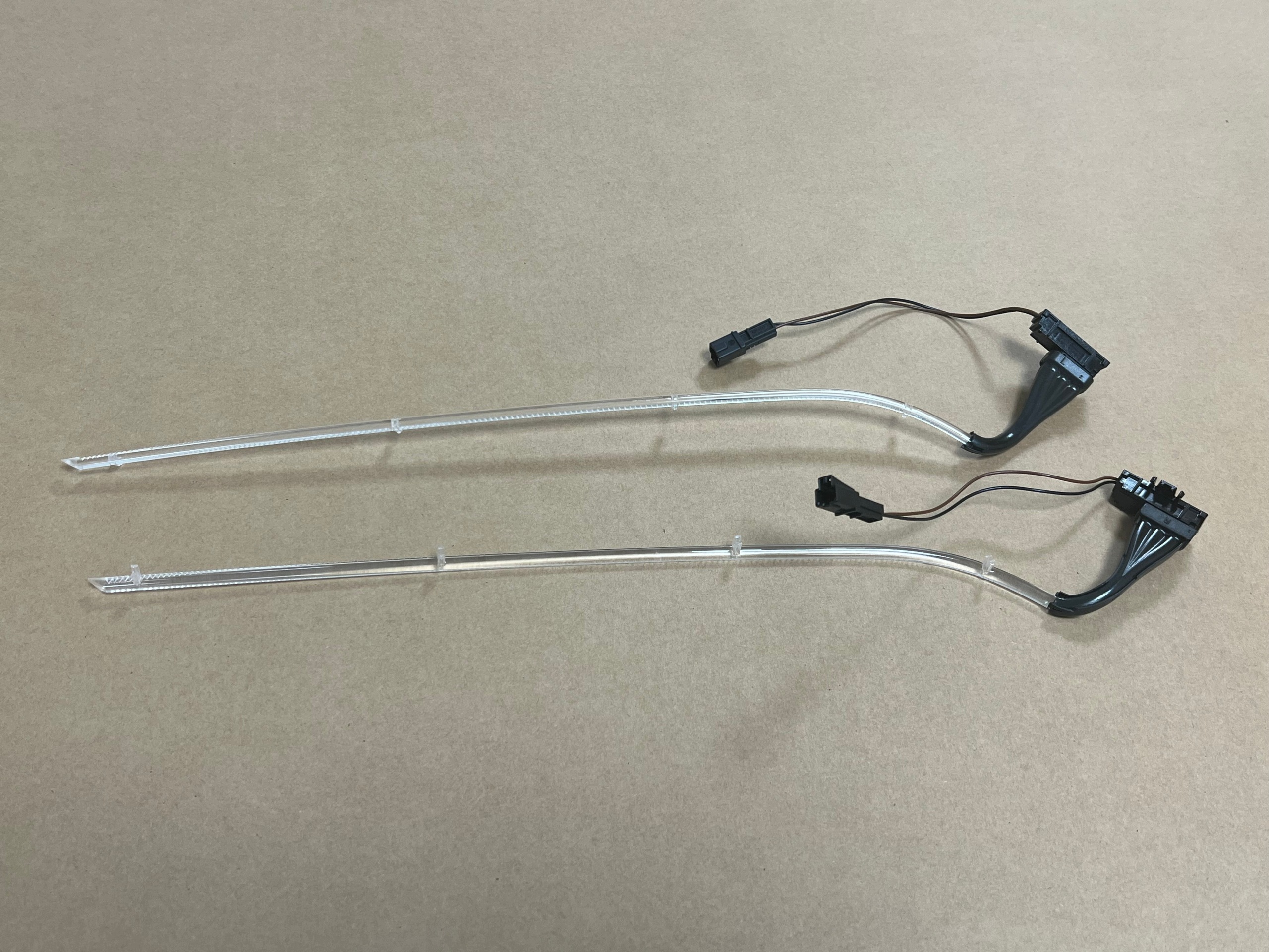 Iluminação túnel esquerda OEM 4G0947093 para Audi A7 C7 Lift image 2