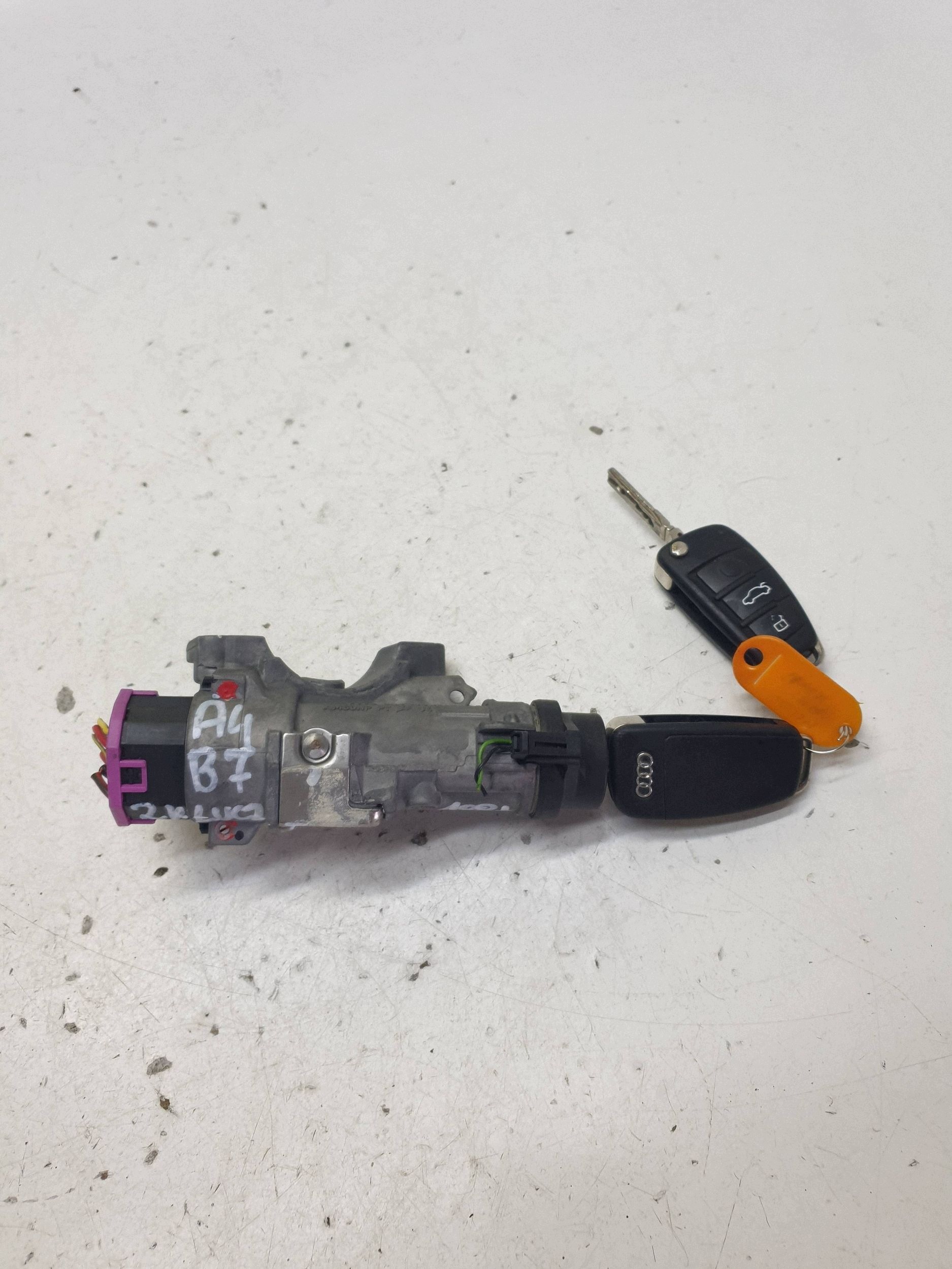 VW Polo 9N 1.2 Zündschloss OEM 4B0905851N image 2