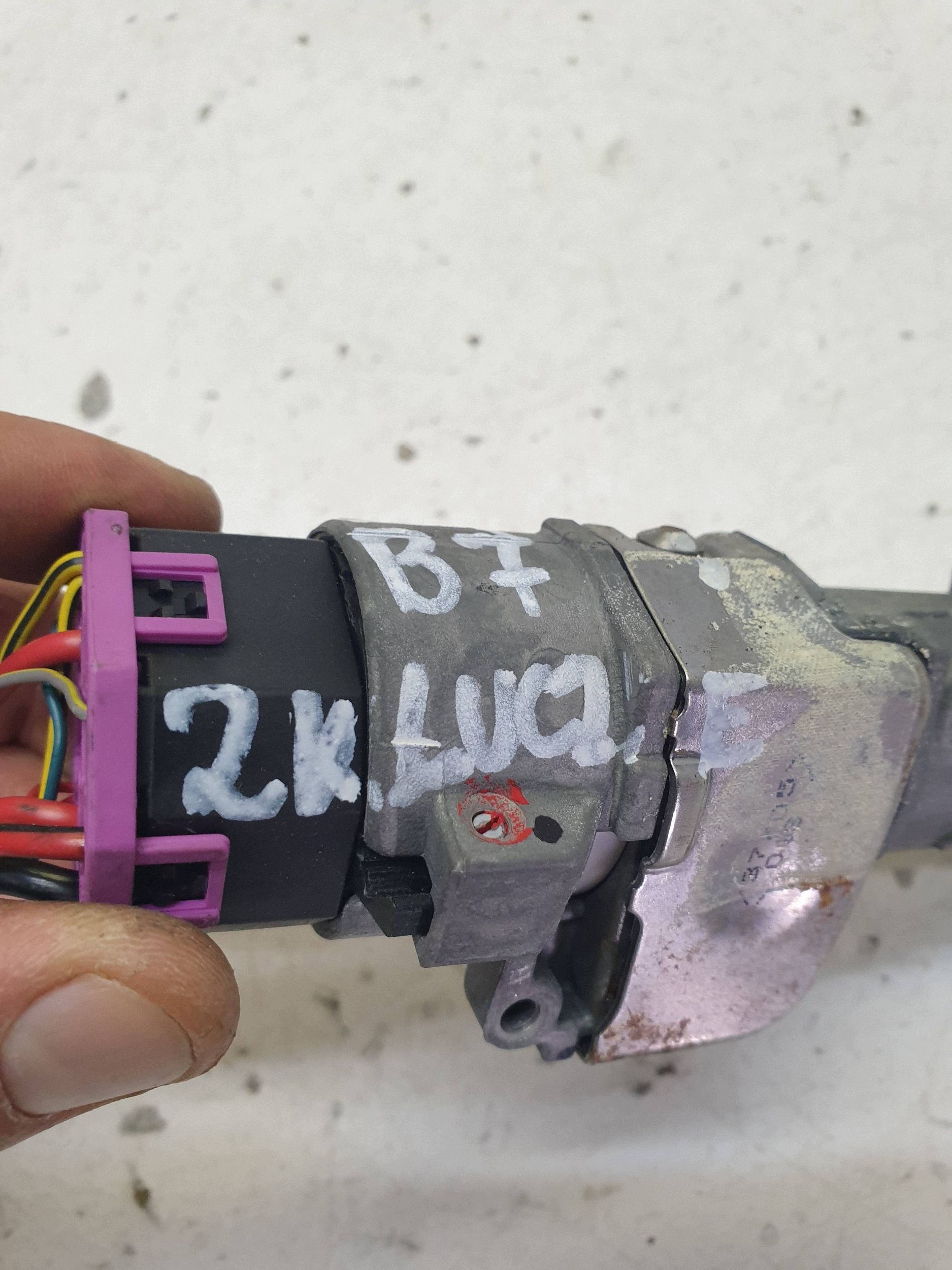 VW Polo 9N 1.2 Zündschloss OEM 4B0905851N image 3
